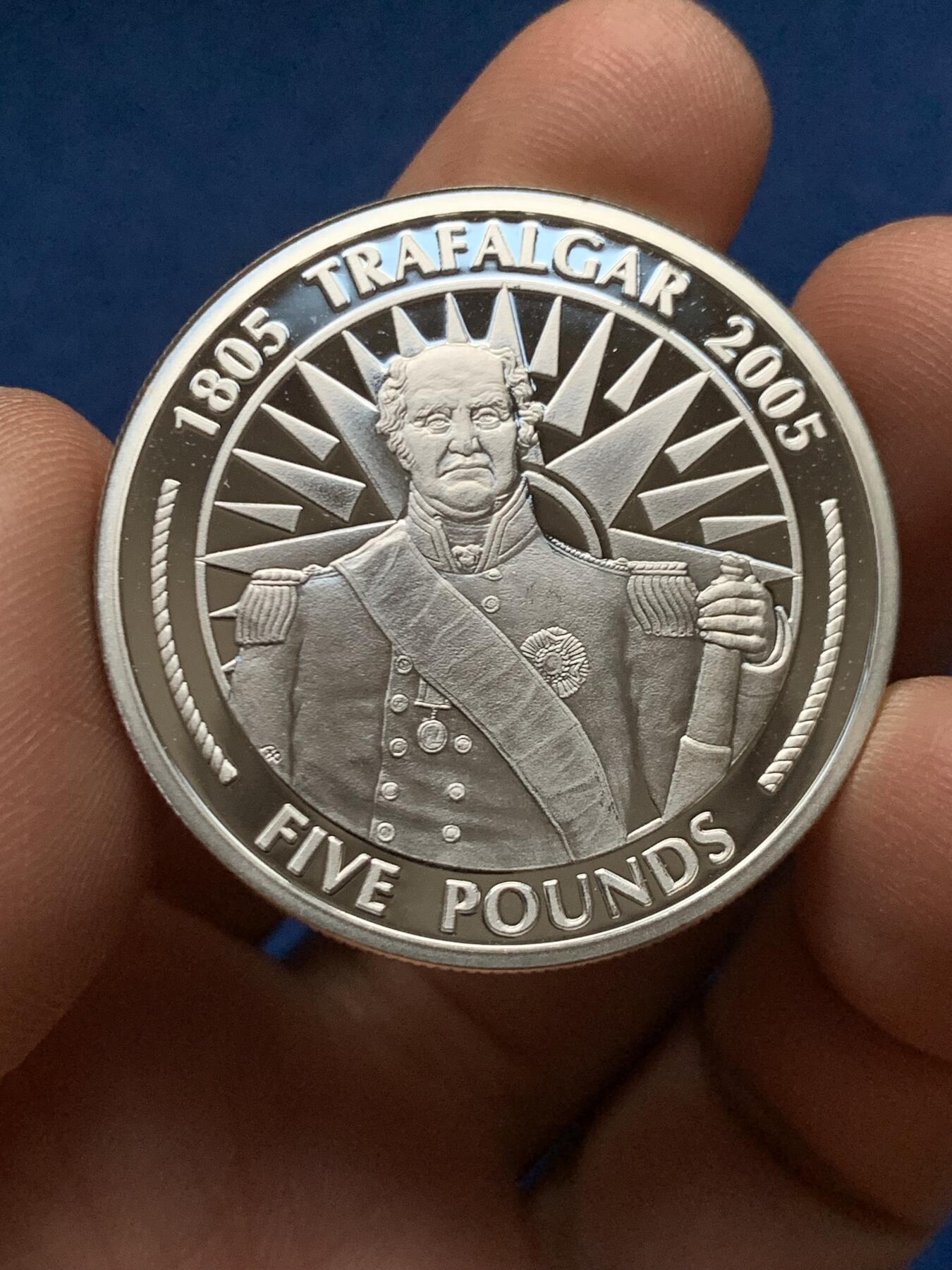 《竞宝斋》第450场 周日，周一，周二  3场连拍 （全场包邮，欢迎送拍） 直布罗陀2005年特拉法尔加海战200周年大银币 28.25g 925银