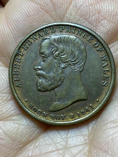 2025年第一百四十五场(总第一百七十一场）高品质英国一线回流散币年末特拍场第二场(免佣金) - 稀少好品–英国🇬🇧1872年纪念章(威尔士亲王圣保罗大教堂康复感恩纪念章，事件背景:1871年10月，威尔士亲王爱德华因伤寒病重，维多利亚女王甚至被告知要做好其离世的准备；同年12月他病情好转，1872年2月27日英国王室在圣保罗大教堂举办感恩礼拜)