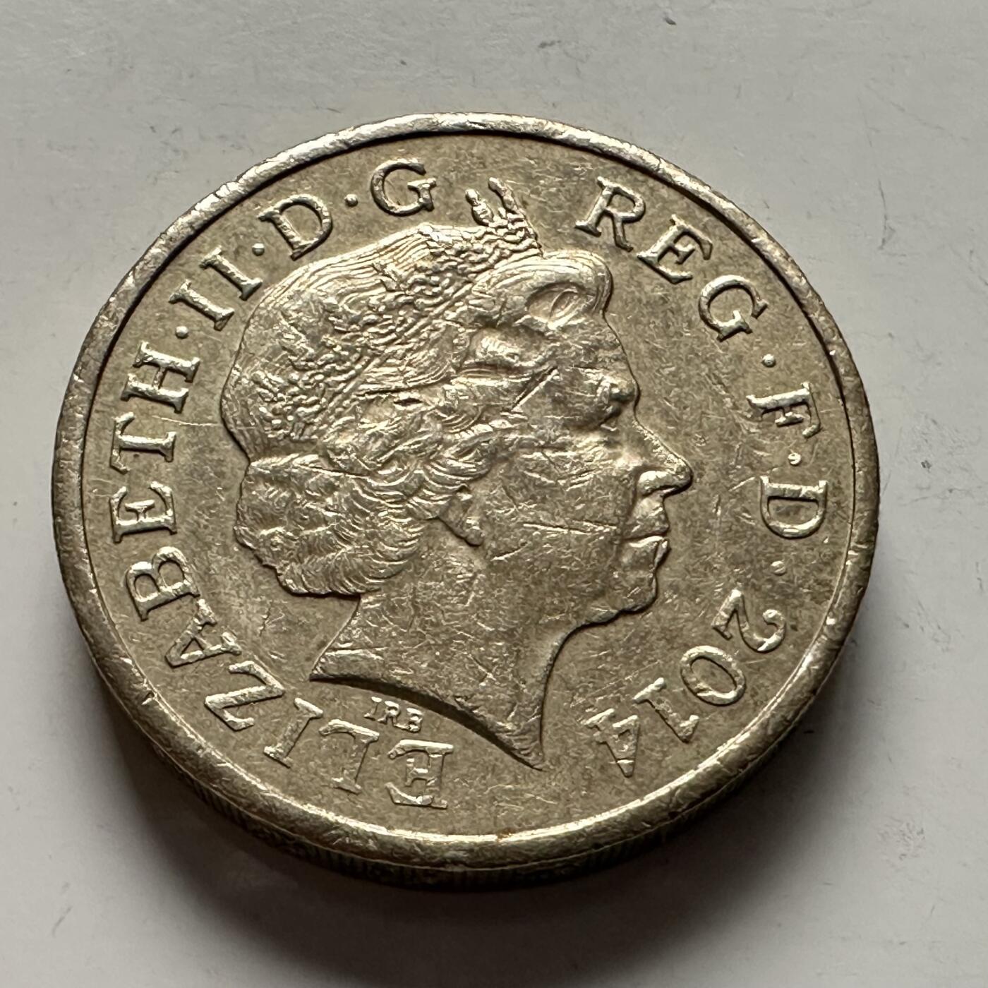 🌹外币初藏🌹🐯2025年第144场  每周二四六晚8️⃣点 接代拍 英国2014年一英镑