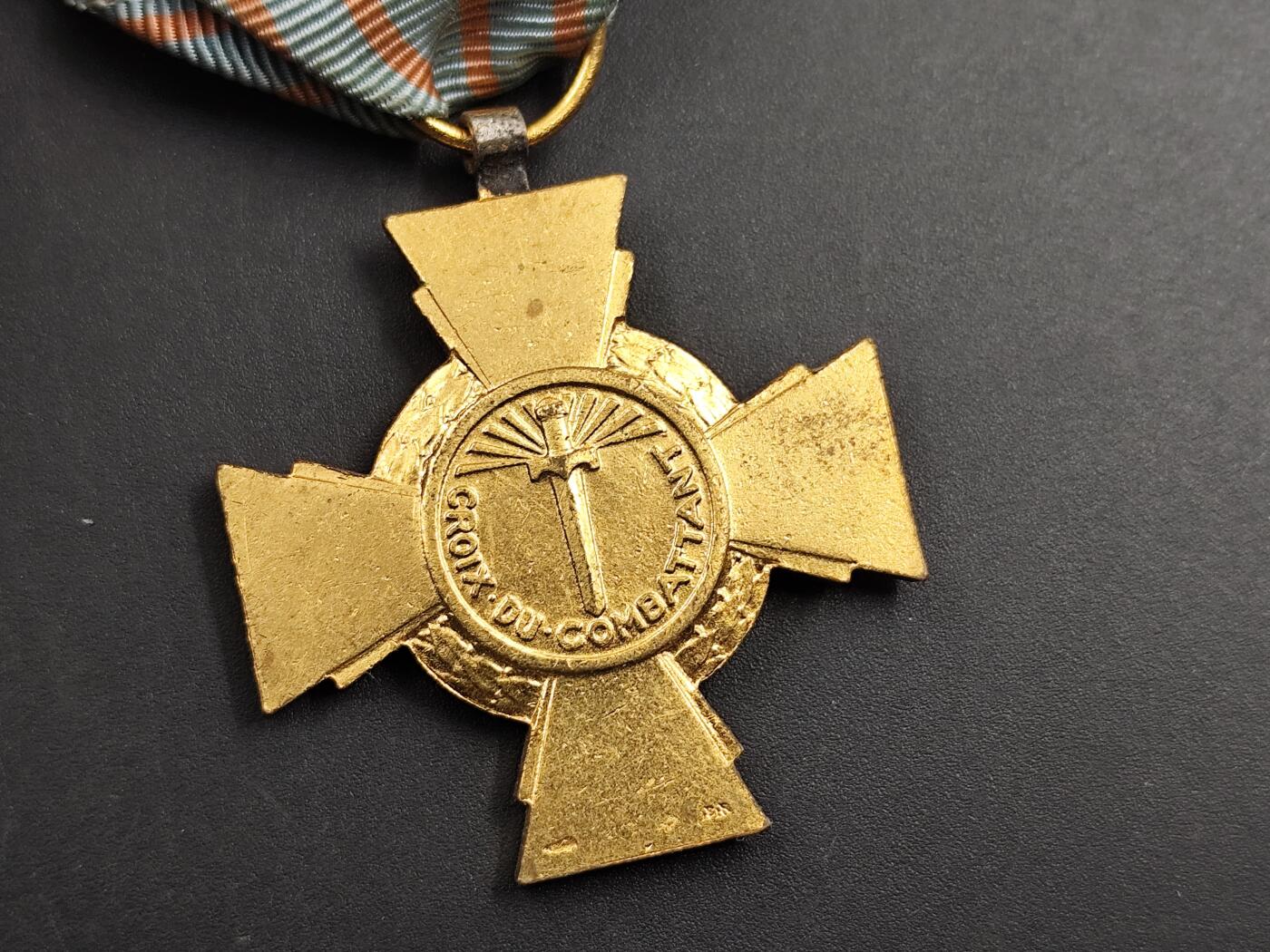 12月20日徽章钱币专场 法国战功十字奖章