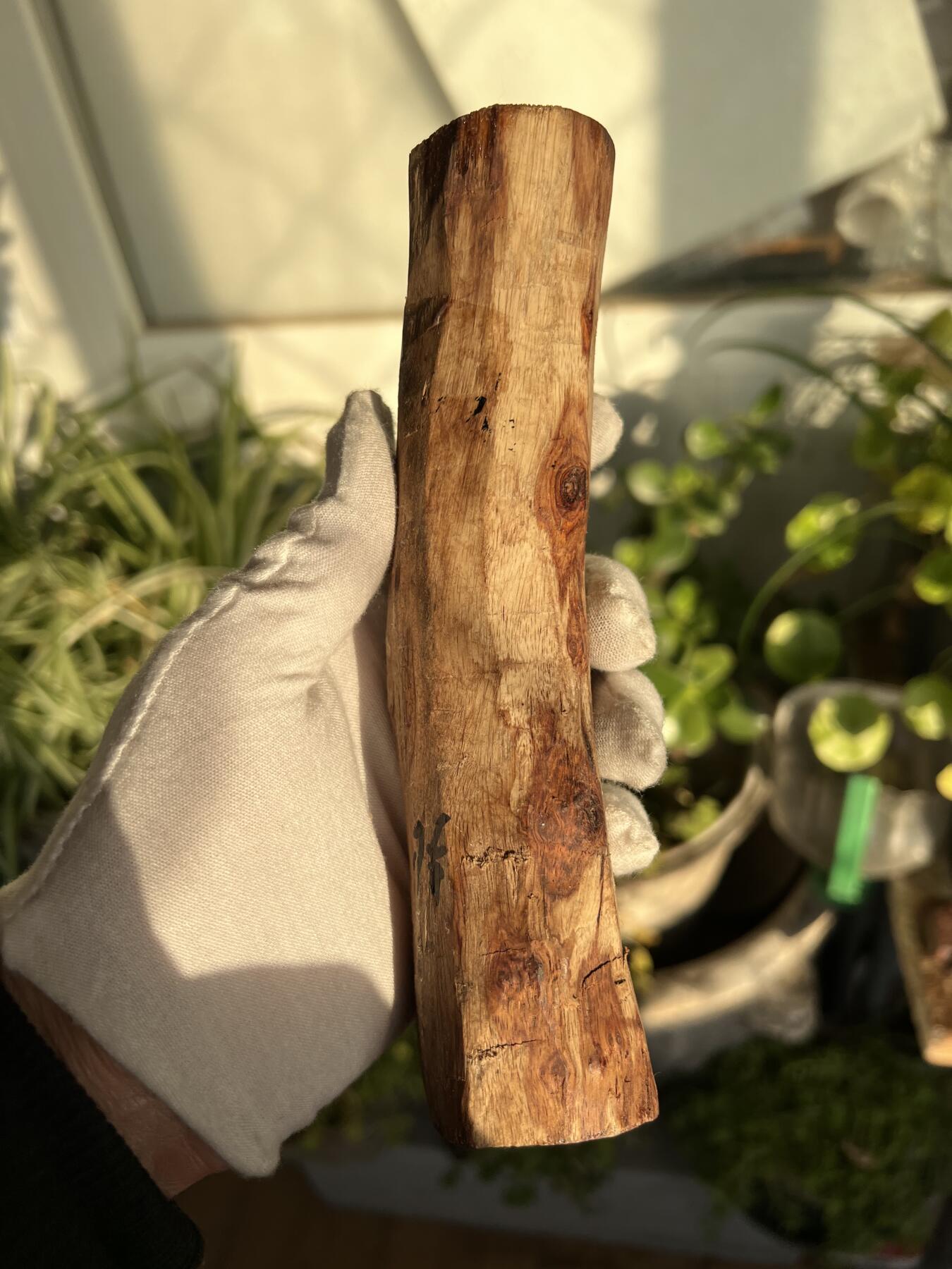 零元拍：  海南黄花梨原料。180/40/35MM