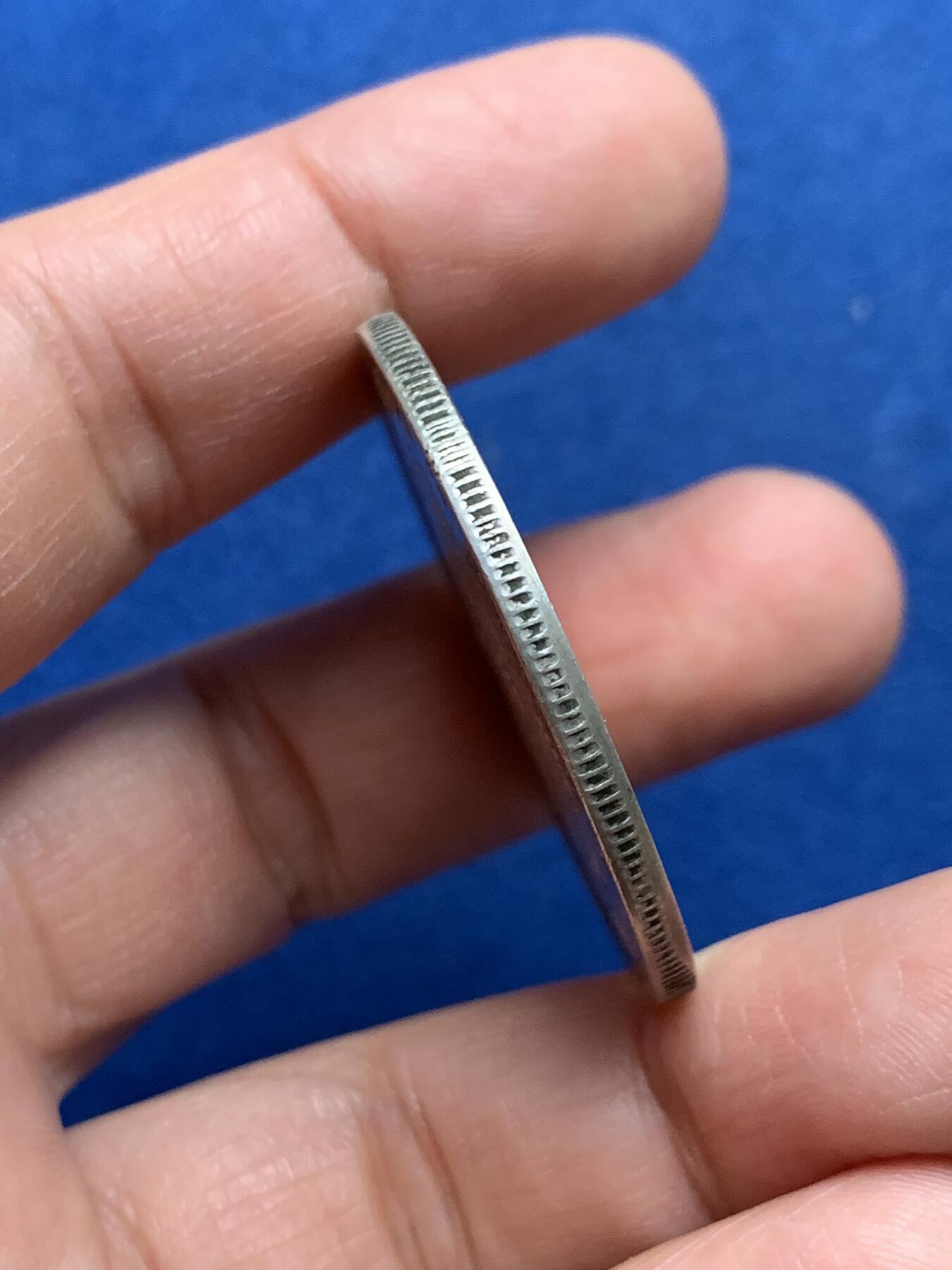 《竞宝斋》第450场 周日，周一，周二  3场连拍 （全场包邮，欢迎送拍） 真银假币 江南省造 库平七钱二分 约为650银 26.4克