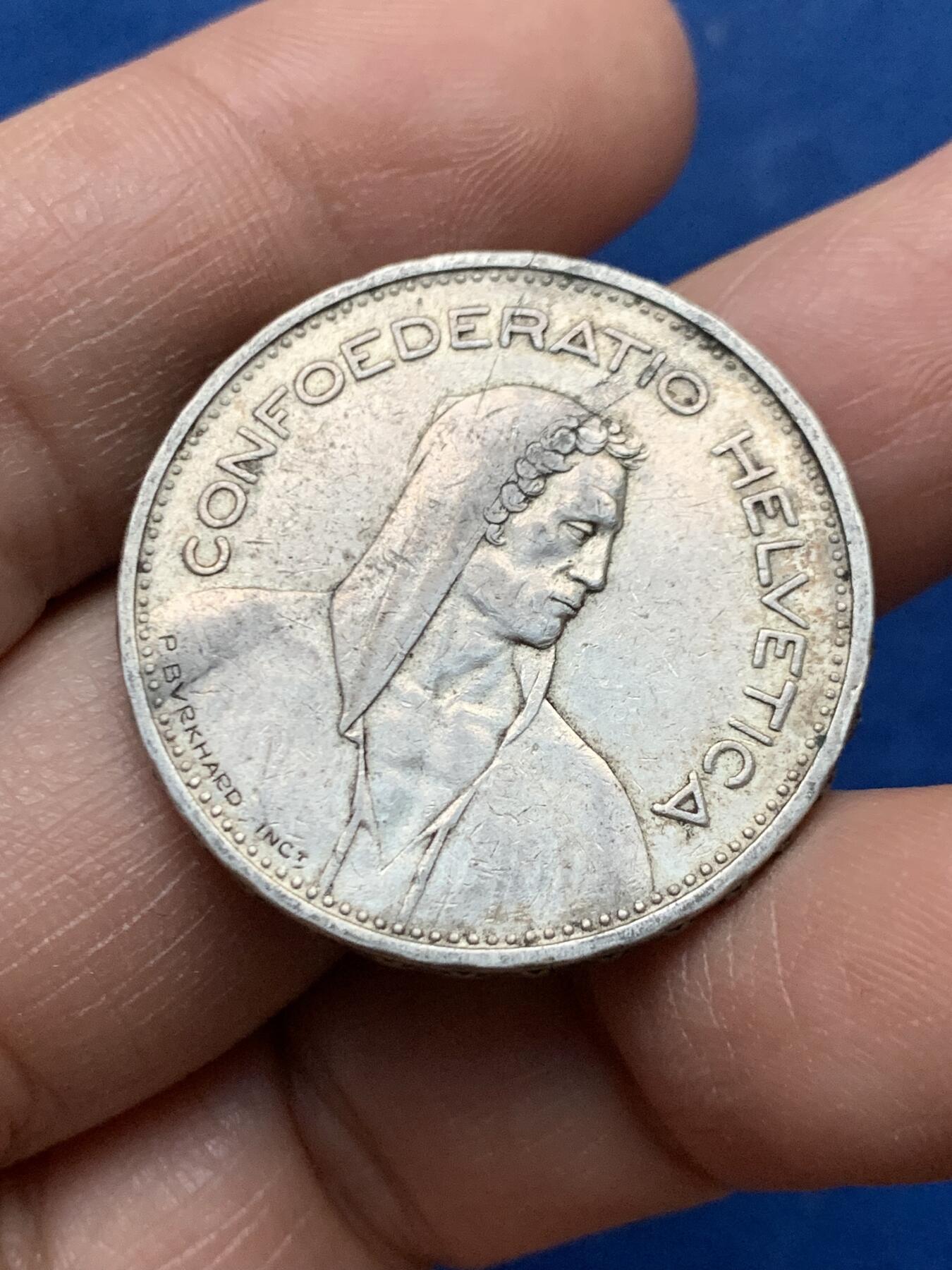 《竞宝斋》第450场 周日，周一，周二  3场连拍 （全场包邮，欢迎送拍） 瑞士1932年威廉泰尔5法郎银币