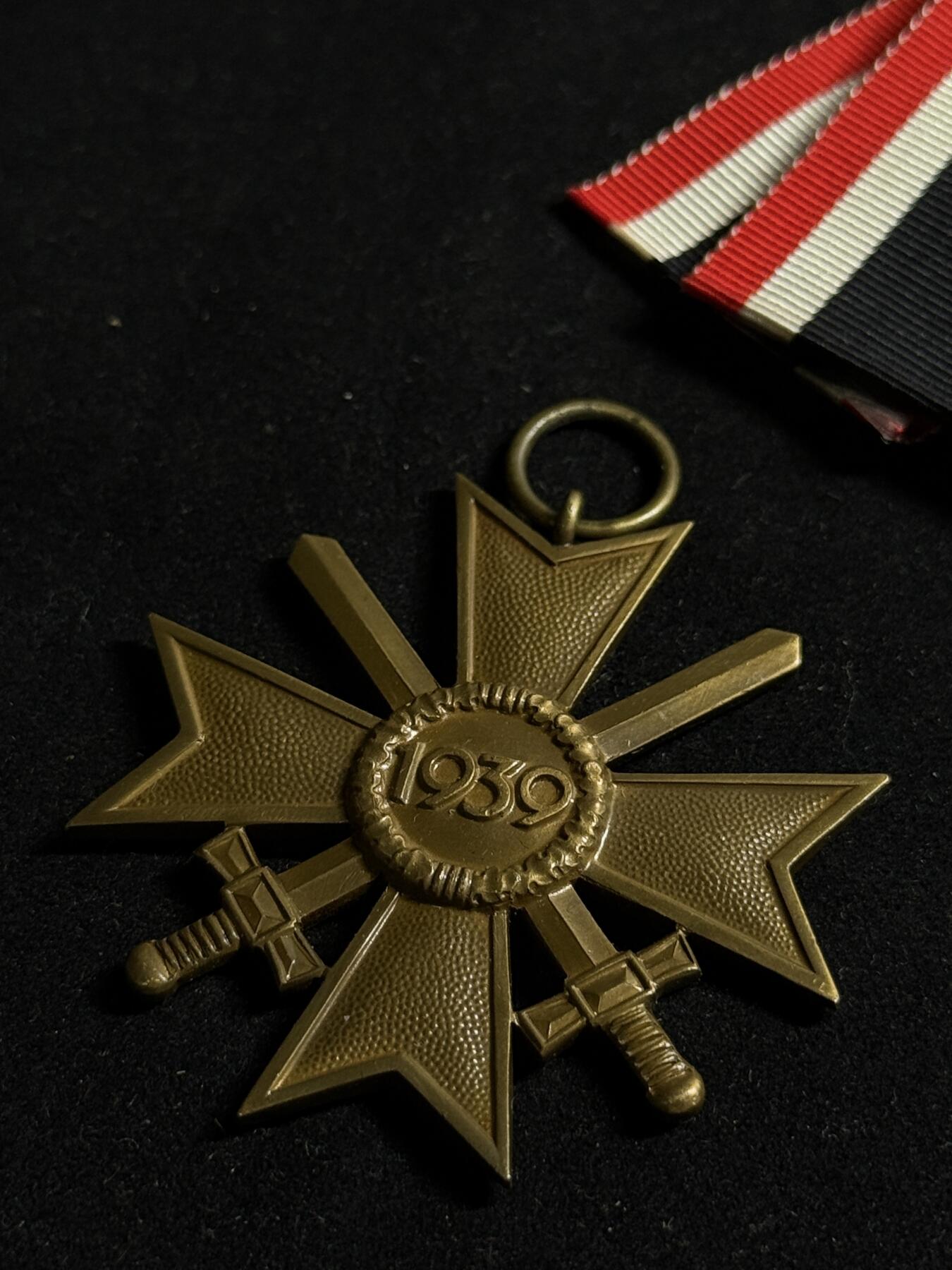 欢庆元旦！戎马世界章牌大赏第109期元旦大拍 铭记历史，珍爱和平！德国二战二级战功十字奖章