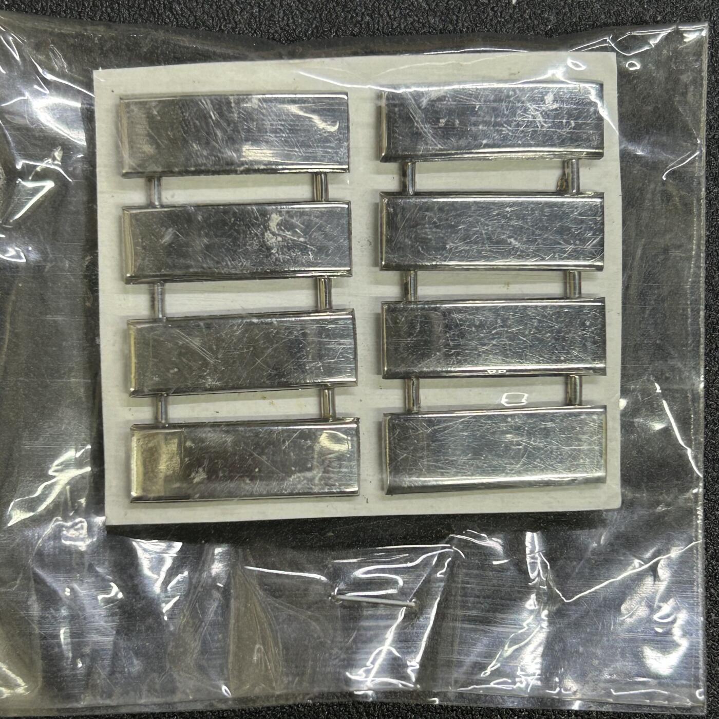 西秦中古拍卖第七十期 泰国皇家空军少校军衔 库存未使用 带包装 