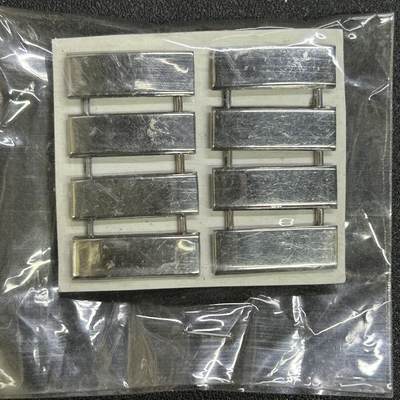 西秦中古拍卖第七十期 - 泰国皇家空军少校军衔 库存未使用 带包装 