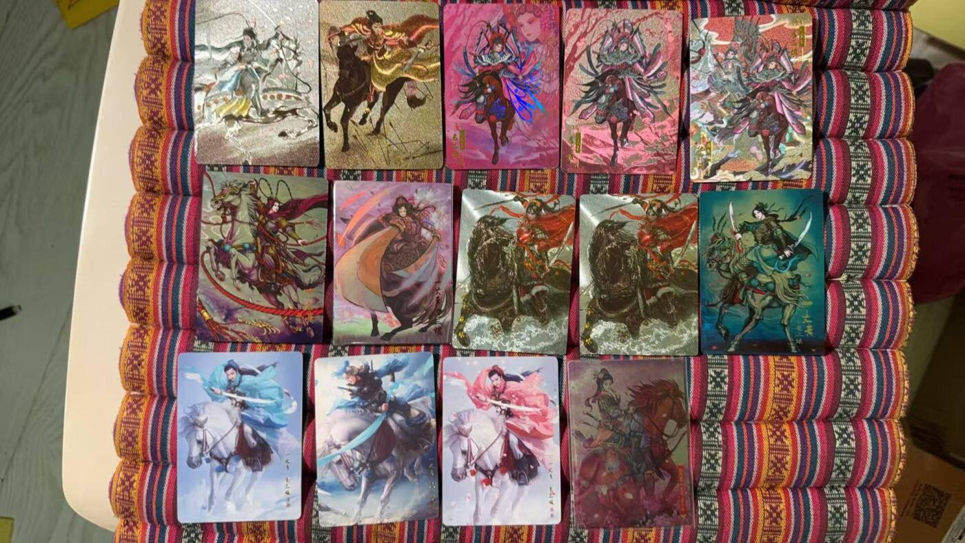 光影卡牌第27期，各家亲签，各家套卡，持续收拍品 扈三娘14张，京剧＋星宿＋龙耀＋张墨一＋新新等，粗闪＋镭光＋普卡