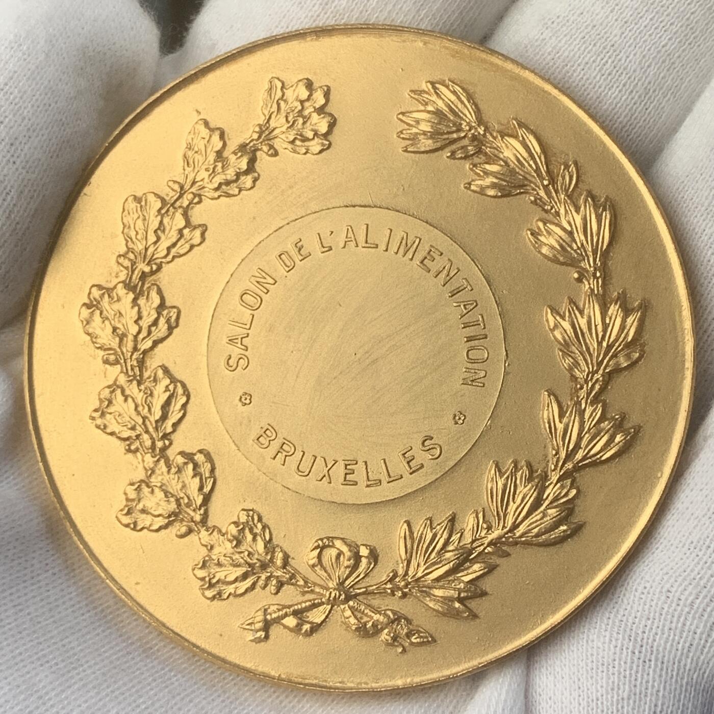 掌中浮雕-藏着的欧洲第047场 比利时布鲁塞尔美食节镀金铜章，61mm