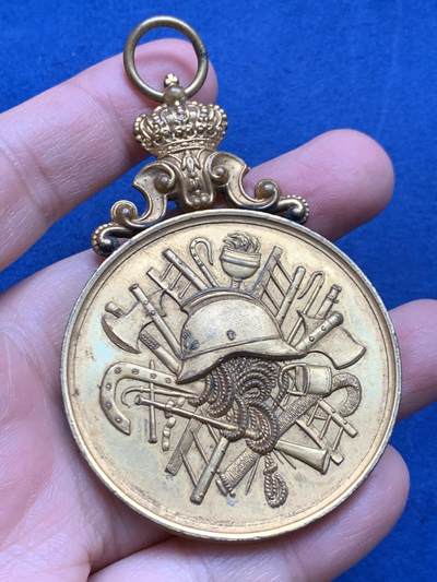 《竞宝斋》第450场 周日，周一，周二  3场连拍 （全场包邮，欢迎送拍） - 比利时1890年镀金铜质奖牌 50.4mm 54.7克