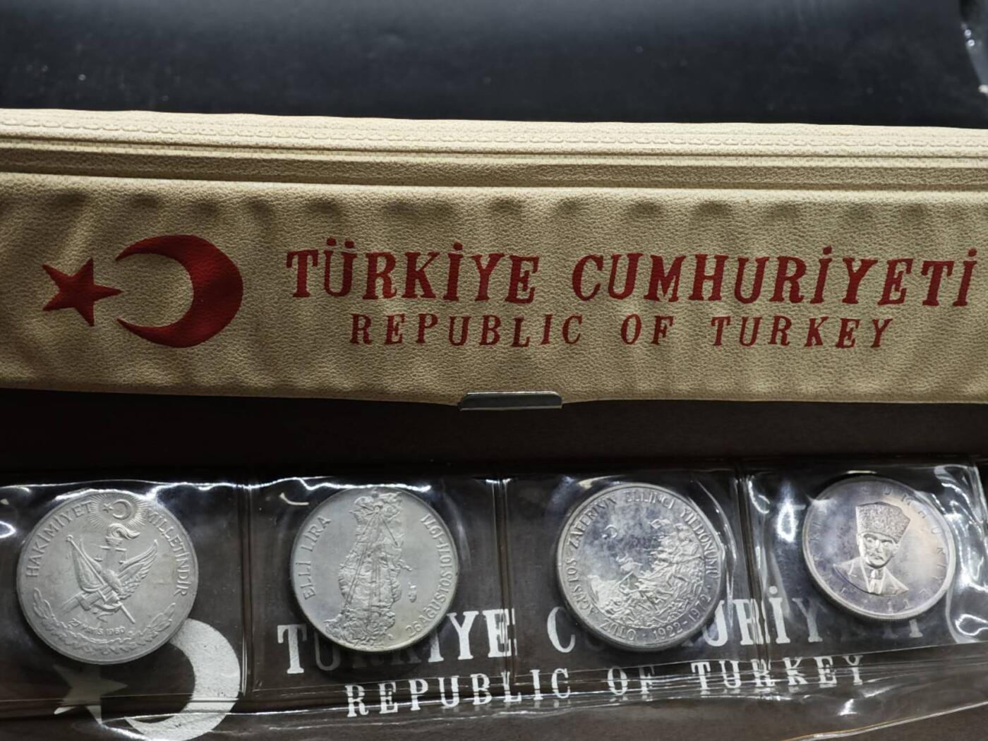 【淘币小摊】实时拍第八百三十六拍   银币套币场   满百包邮可预留二周 每周一统一发货   土耳其银币4枚套钱包 重68.6克830银 银价865