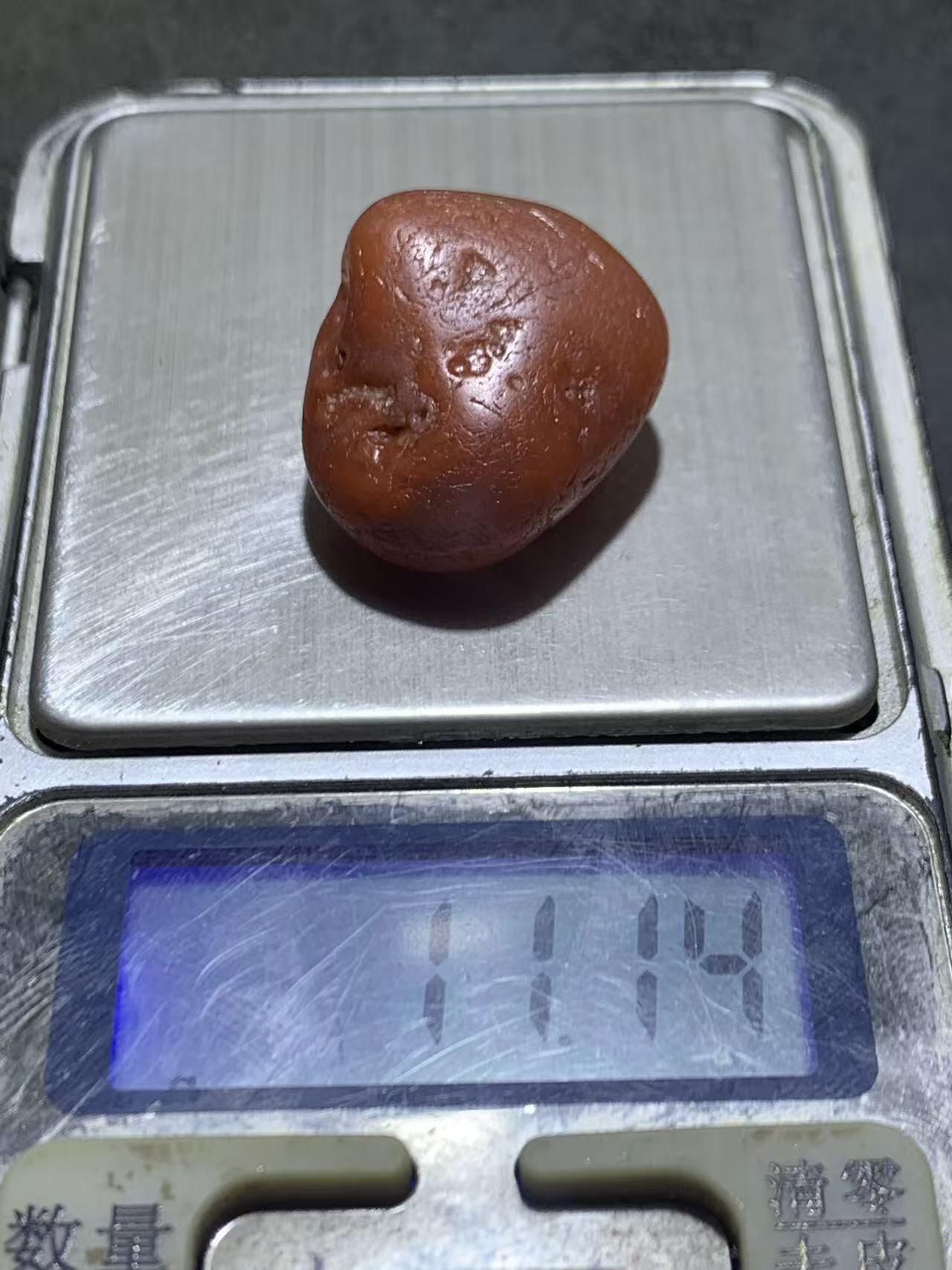 精美荔枝冻柿子红水冲籽川料南红玛瑙原石一颗