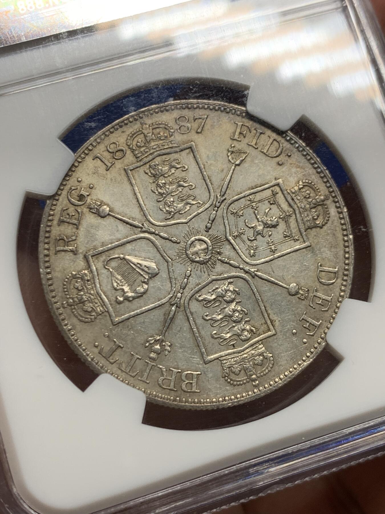 《竞宝斋》第450场 周日，周一，周二  3场连拍 （全场包邮，欢迎送拍） NGC AU58 英国 1887年 维多利亚高冠 双弗洛林 4先令银币 带五彩包浆 状态很好