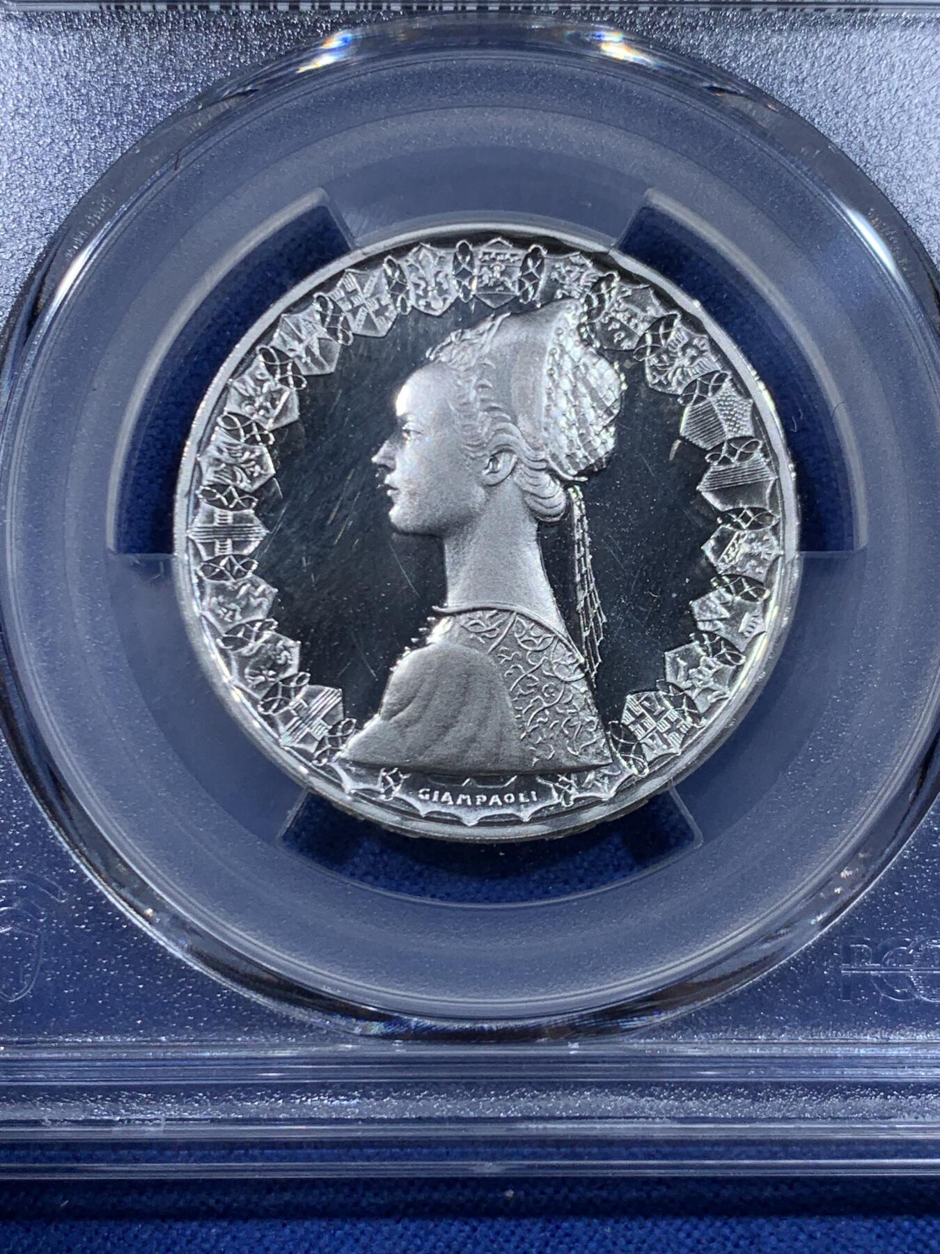 《竞宝斋》第450场 周日，周一，周二  3场连拍 （全场包邮，欢迎送拍） 亚军分 PCGS PR68DCAM 意大利 1985年 帆船少女 精制500里拉银币 首年发行的精制 镜面光十足