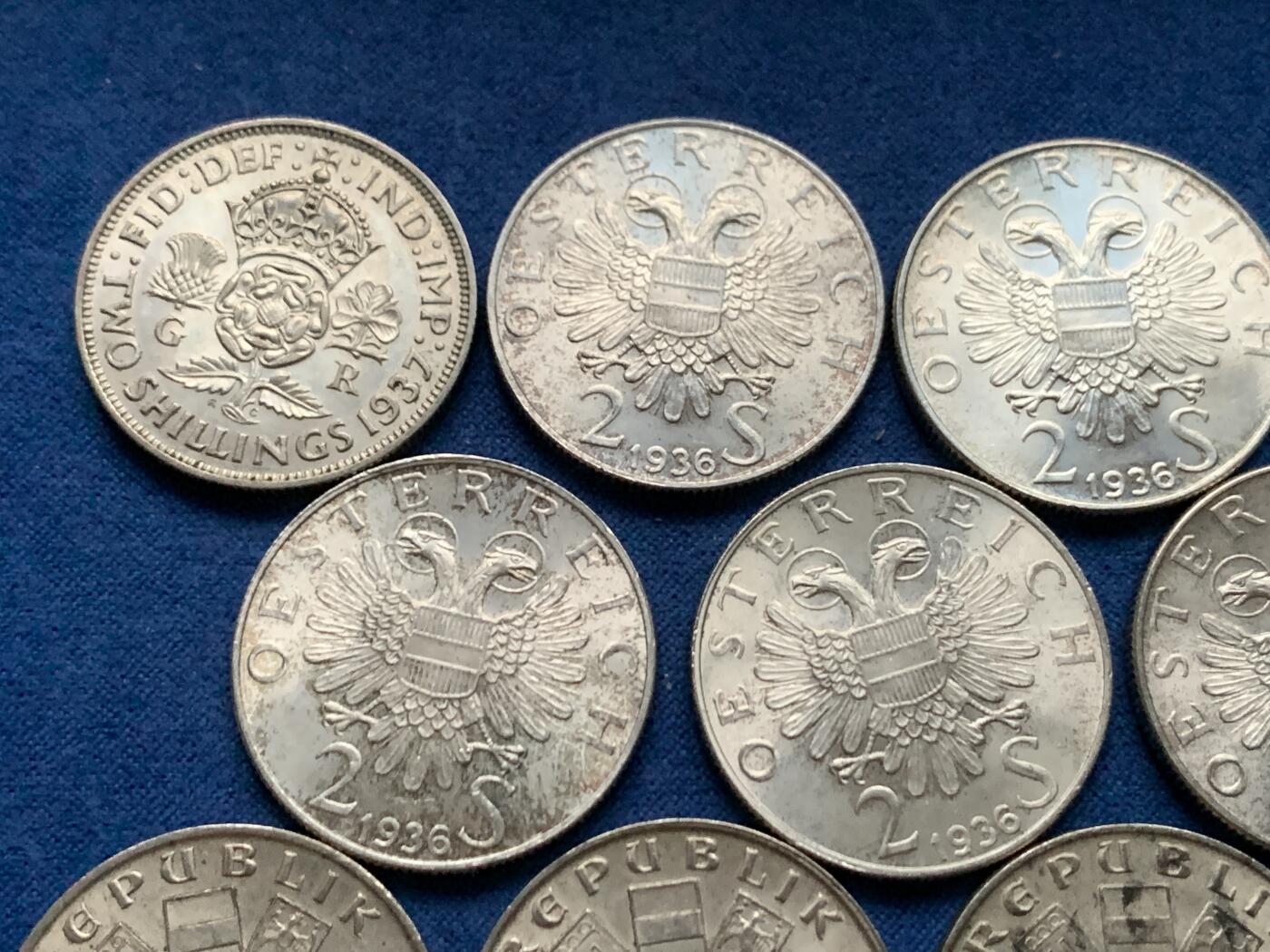 《竞宝斋》第450场 周日，周一，周二  3场连拍 （全场包邮，欢迎送拍） 12枚一组 奥地利萨沃伊王子尤金逝世200周年2先令银币 640银（8枚96克） + 奥地利1929年西奥多·比尔罗斯诞辰100周年2先令银币 640银（3枚36克）+ 英国1937年乔治六世2先令银币 500银（1枚11.3克）