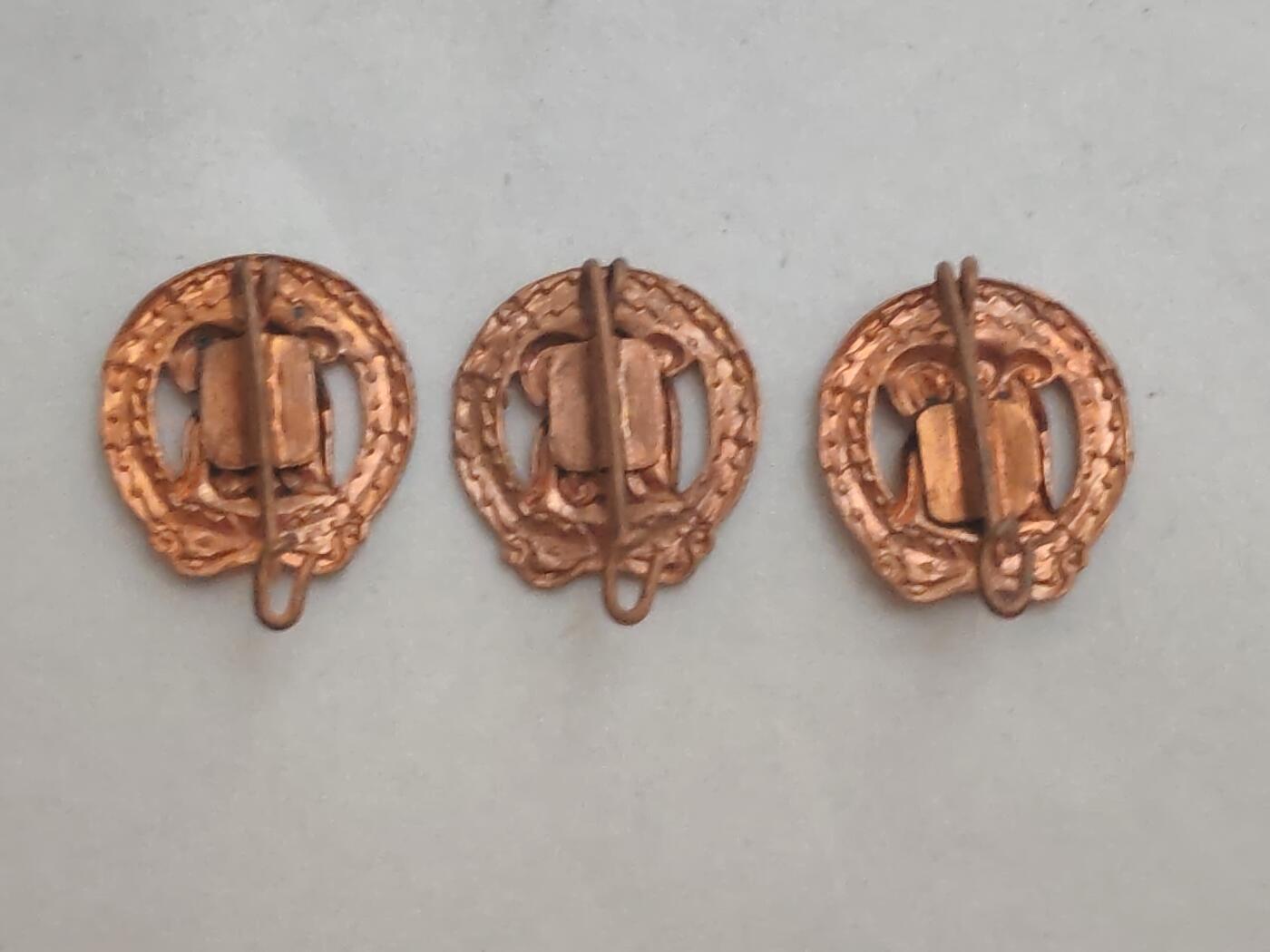 韵星假日拍卖第三十三期 -- Rimey Holidays Auction 33 民主德国铜级体育技能证章mini一组