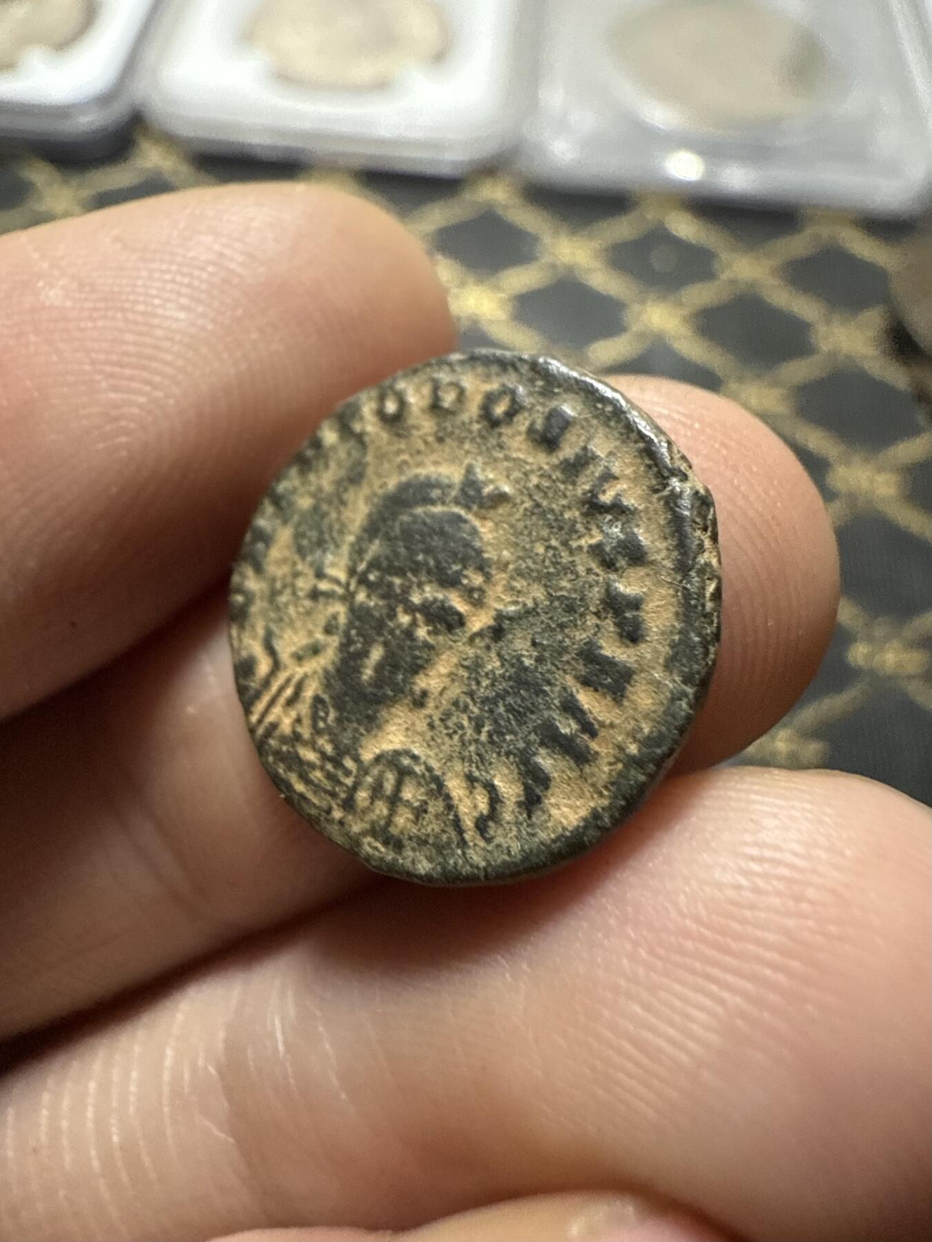 南宋泉阁俄币 外币 国币 专场第二十期 【送拍无额外佣金】 古罗马 公元383-408年 东罗马皇帝 阿卡狄乌斯正面头像铜币 文字和头像打制清晰 品相好