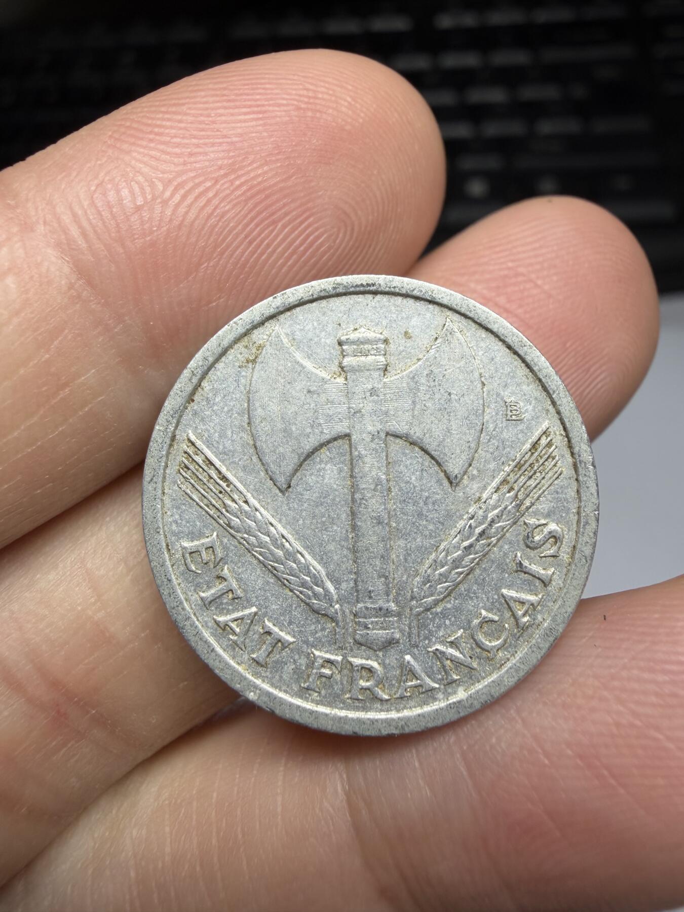 2025年集古藏今外币拍卖第十一期-第3场—（总第293拍），可以寄存60天，满160元包邮。 1942年法国1法郎