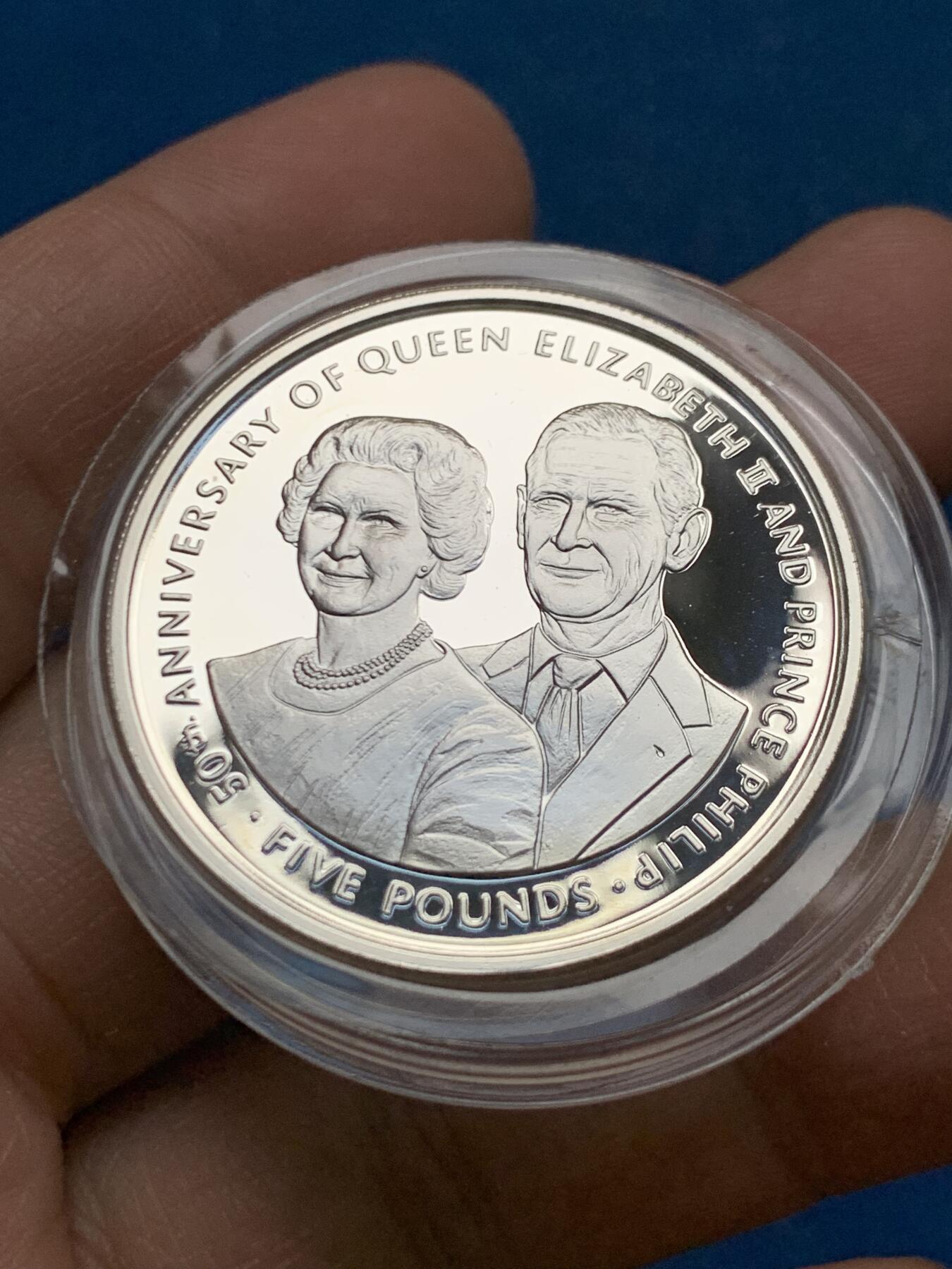 《竞宝斋》第450场 周日，周一，周二  3场连拍 （全场包邮，欢迎送拍） 马恩岛1997年金婚纪念日5镑精制银币 925银 23.5克