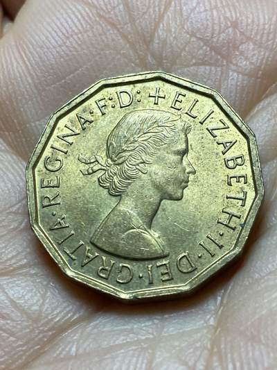 2025年第一百四十二场(总第一百六十八场）高品质英国一线回流散币年末特拍场第二场(免佣金) 英国🇬🇧1964年3便士(伊丽莎白二世青年桂冠第二版)