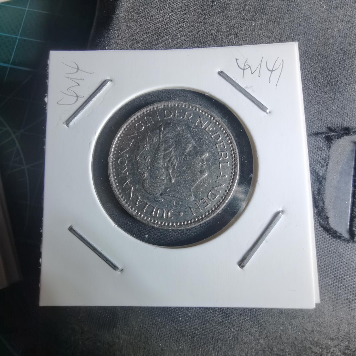 沼泽如烟--第942场 荷兰1978年1盾