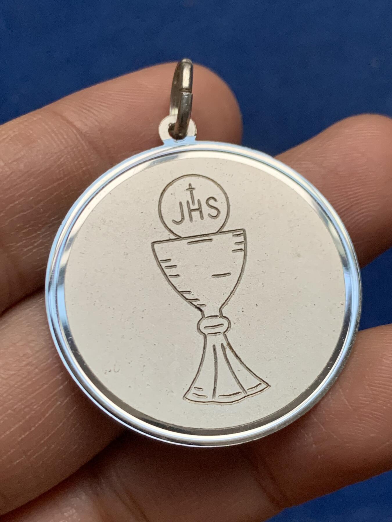 《竞宝斋》第450场 周日，周一，周二  3场连拍 （全场包邮，欢迎送拍） 1955-2005年神职人员50周年纪念银章 8.18克 34.8mm 925银