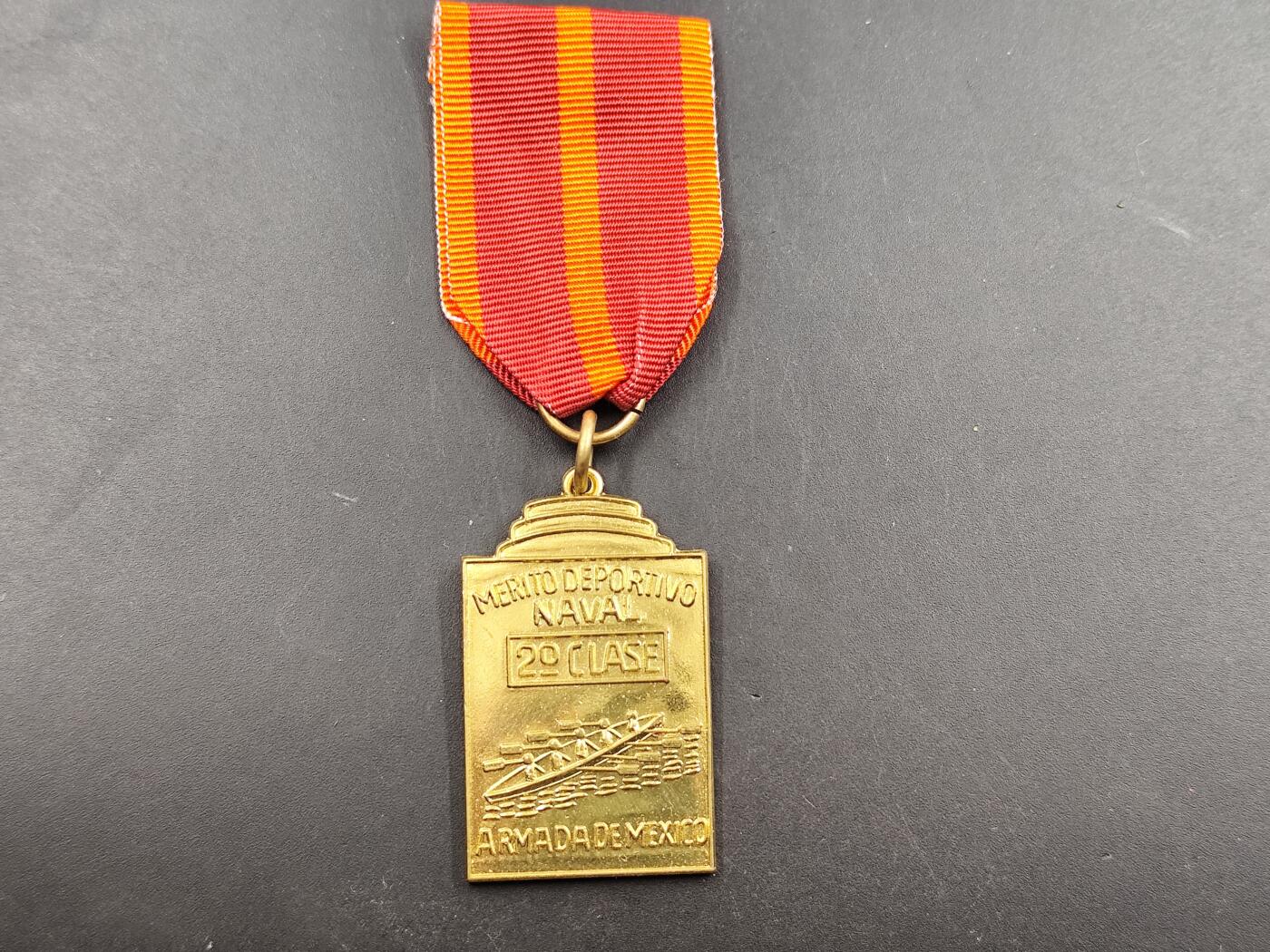 12月20日徽章钱币专场 墨西哥二级海军体能运动奖章