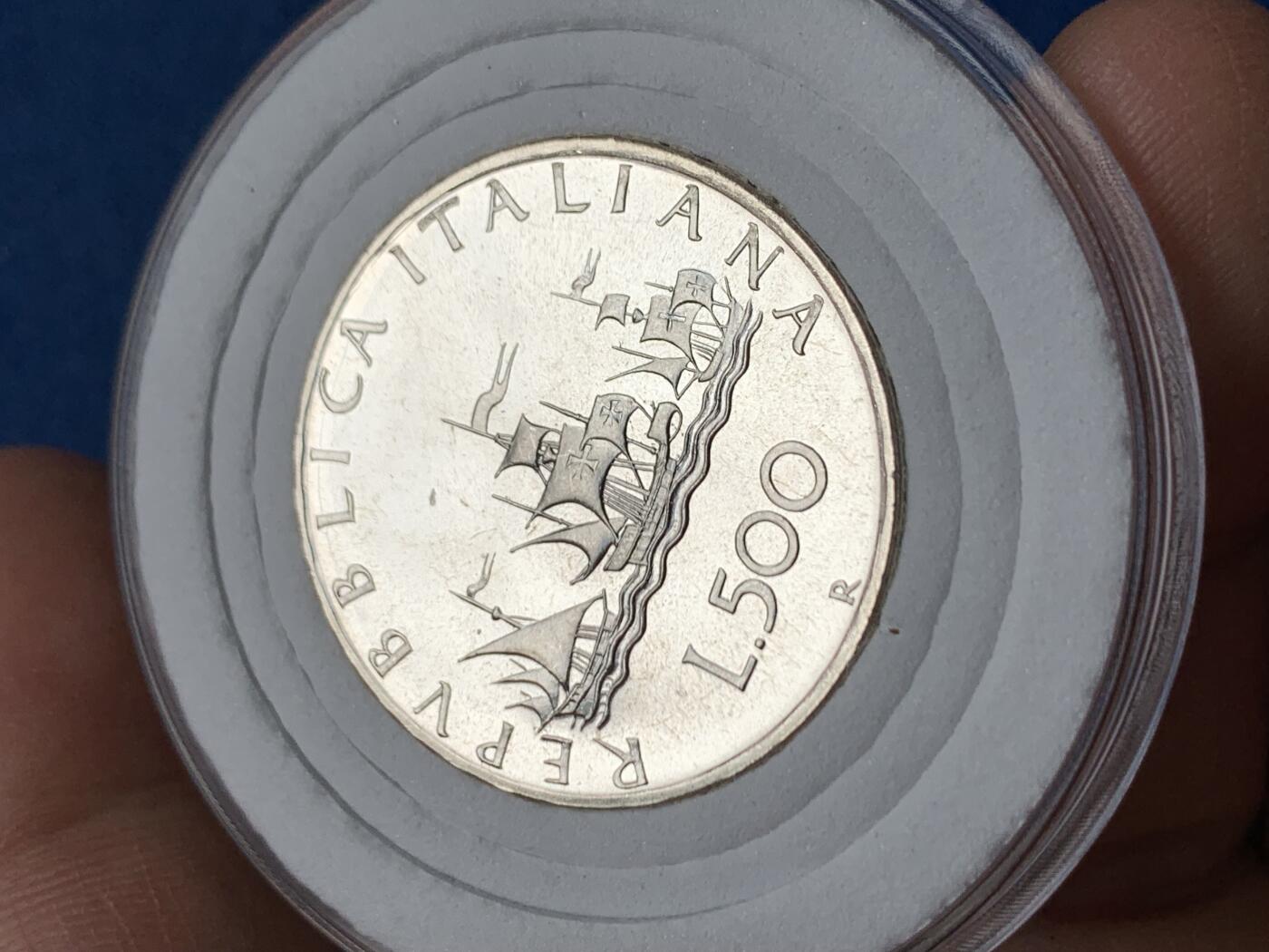 《竞宝斋》第450场 周日，周一，周二  3场连拍 （全场包邮，欢迎送拍） 意大利1975年帆船少女500里拉精制银币