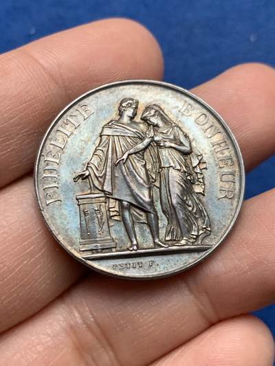 《竞宝斋》第450场 周日，周一，周二  3场连拍 （全场包邮，欢迎送拍） - 法国银质婚章 16.5克 32mm 丰饶角银标 背面无刻字