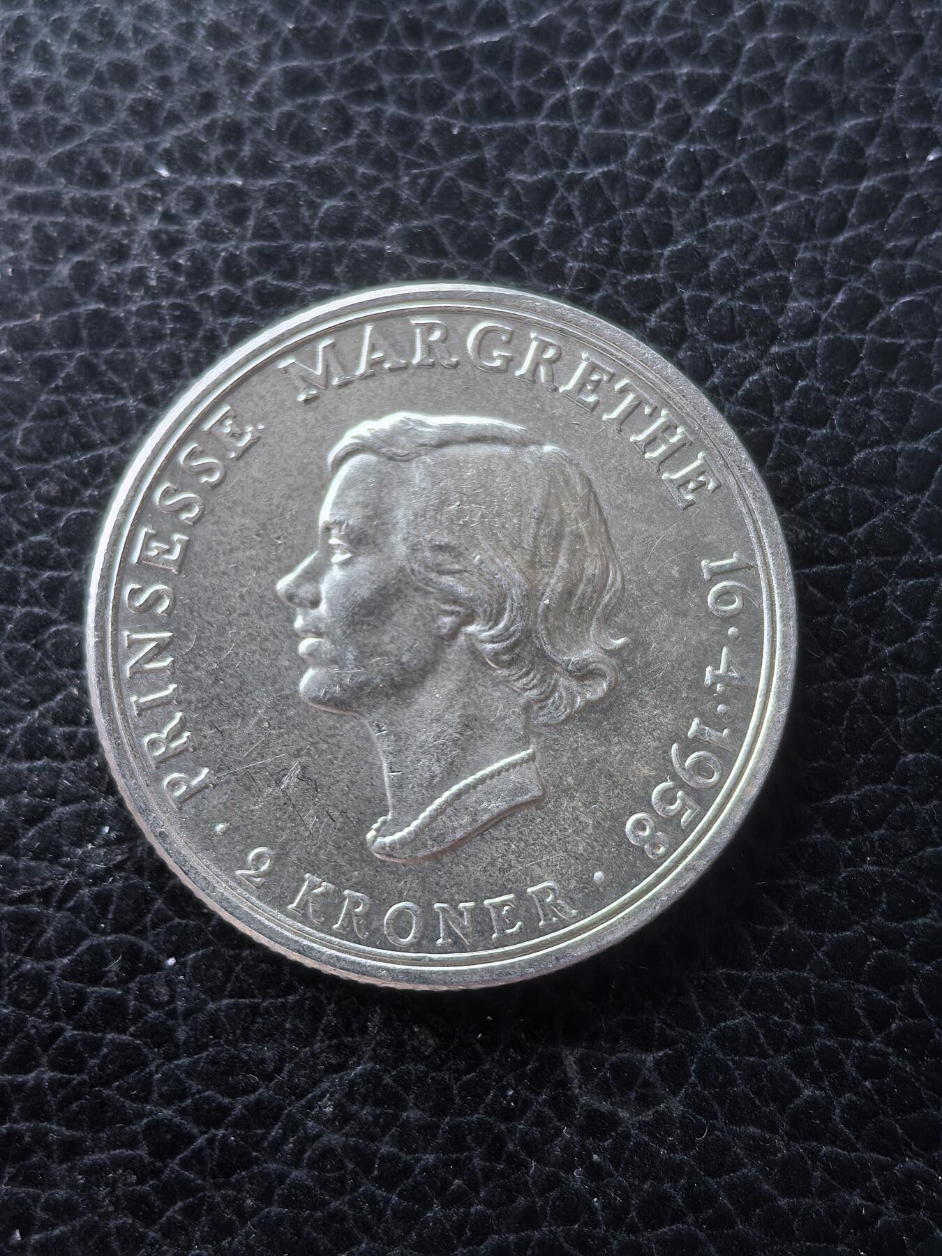 道一币馆币章第一百六十一场 丹麦1958年玛格丽特公主18岁生日纪念2克朗银币 15g 800s