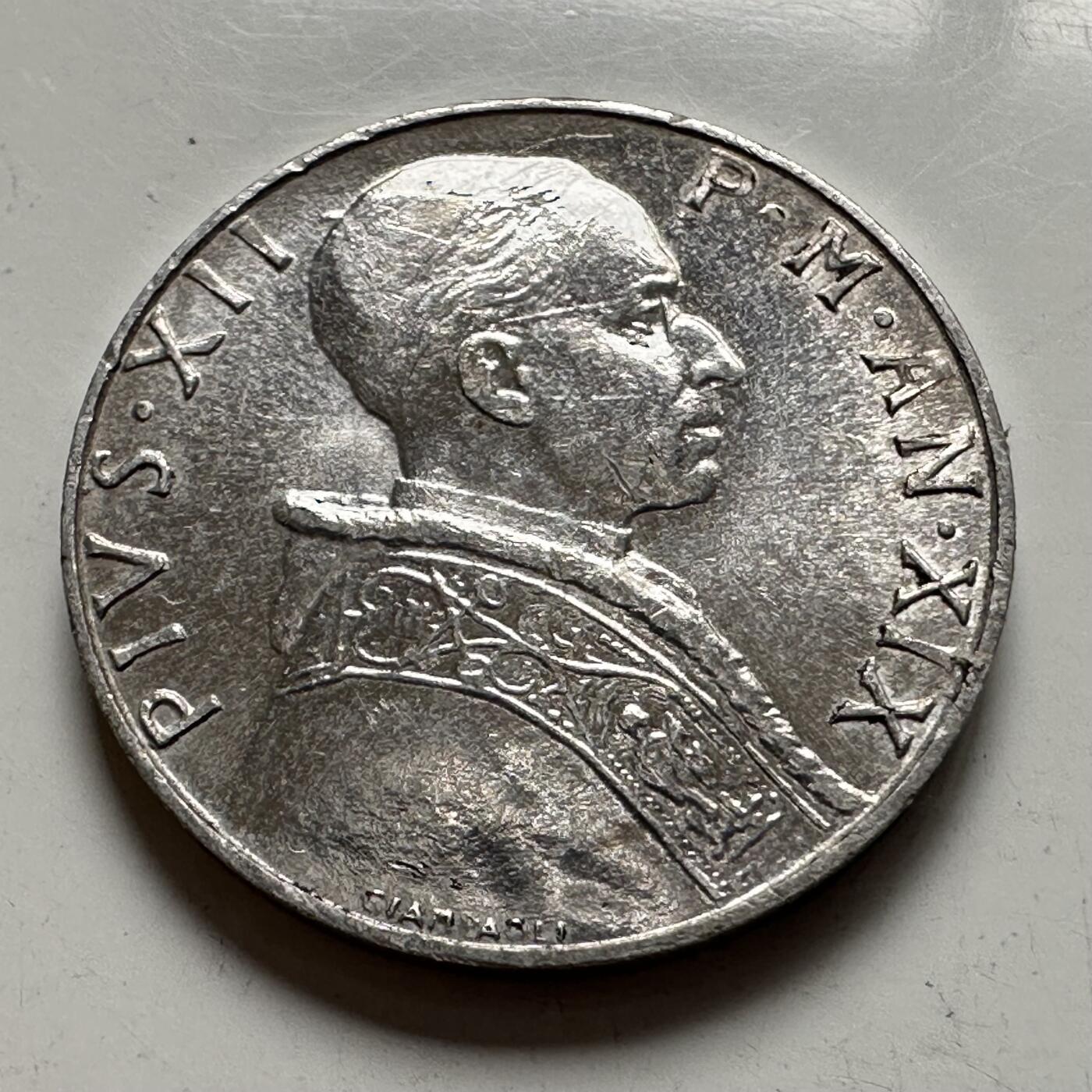 🌹外币初藏🌹🐯2025年第144场  每周二四六晚8️⃣点 接代拍 梵蒂冈1957年五里拉