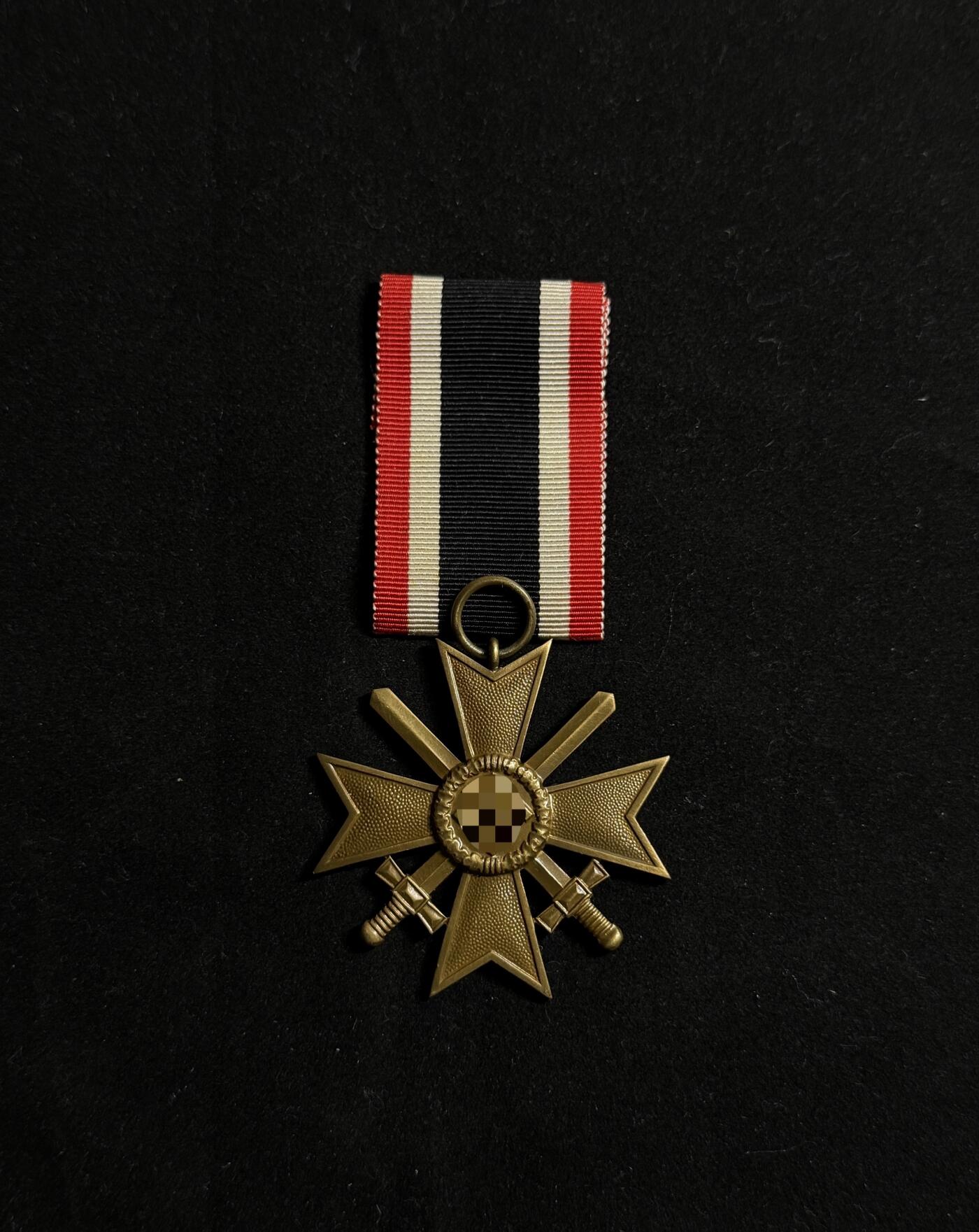 欢庆元旦！戎马世界章牌大赏第109期元旦大拍 铭记历史，珍爱和平！德国二战二级战功十字奖章