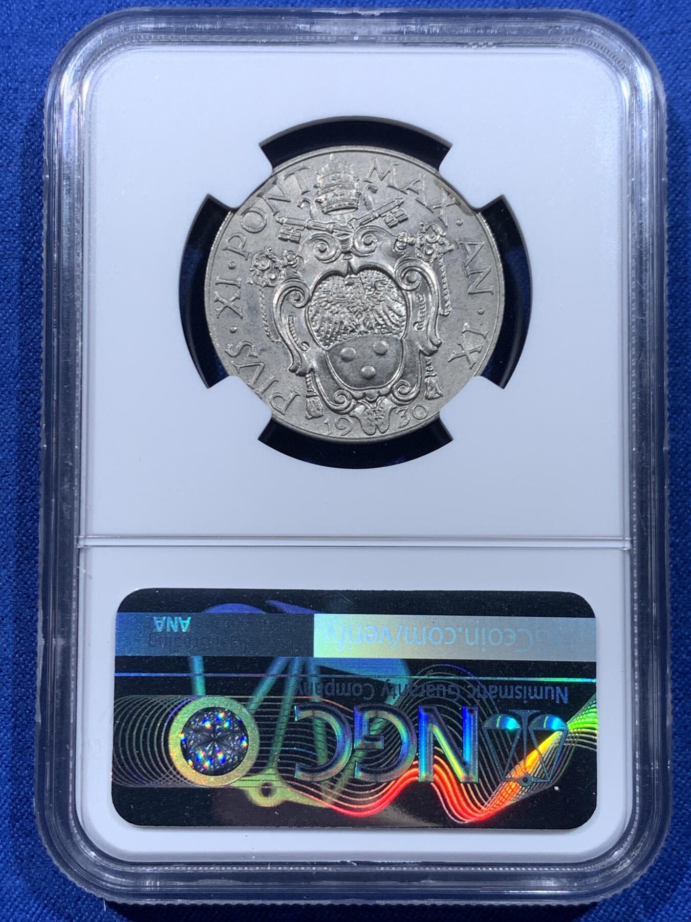 《竞宝斋》第450场 周日，周一，周二  3场连拍 （全场包邮，欢迎送拍） NGC MS63 梵蒂冈1930扛羊二里拉镍币，原光好品相，经典品种