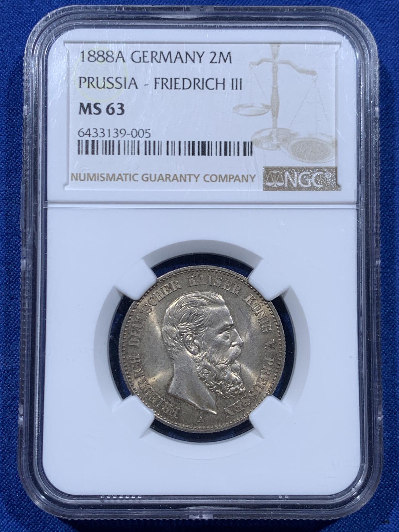《竞宝斋》第450场 周日，周一，周二  3场连拍 （全场包邮，欢迎送拍） NGC MS63 德国 1888年 三皇之年 普鲁士 弗里德里希三世 2马克 银币 浅棕色包浆，转光优美