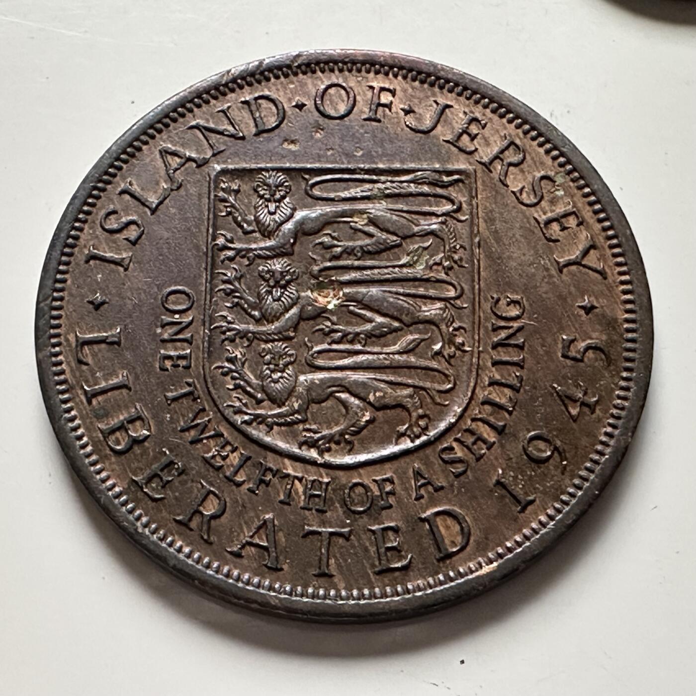 🌹外币初藏🌹🐯2025年第144场  每周二四六晚8️⃣点 接代拍 泽西岛1945年1/12先令 b