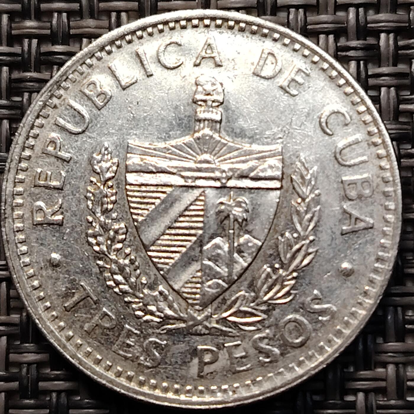 布加迪🐬～世界钱币(上海)🌾第 270 期 /  各国套币和散币