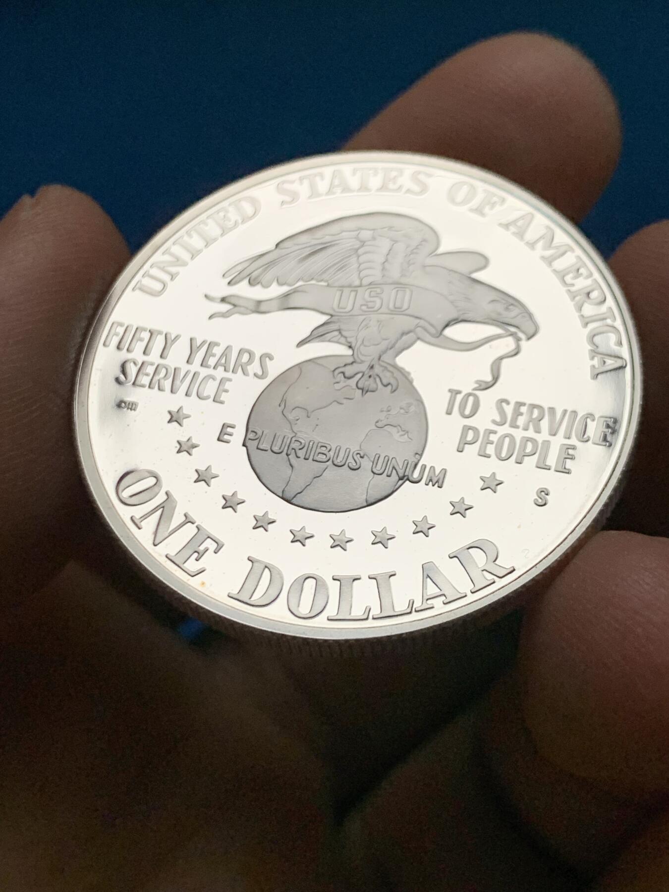 《竞宝斋》第450场 周日，周一，周二  3场连拍 （全场包邮，欢迎送拍） 美国1991年USO成立50周年大银币 26.8g 900银