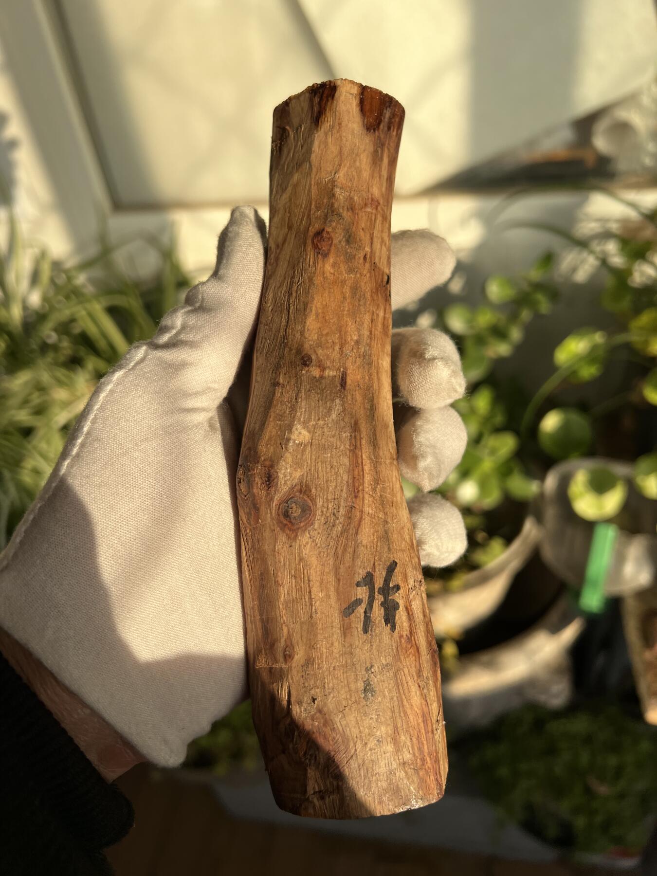 零元拍：  海南黄花梨原料。180/40/35MM