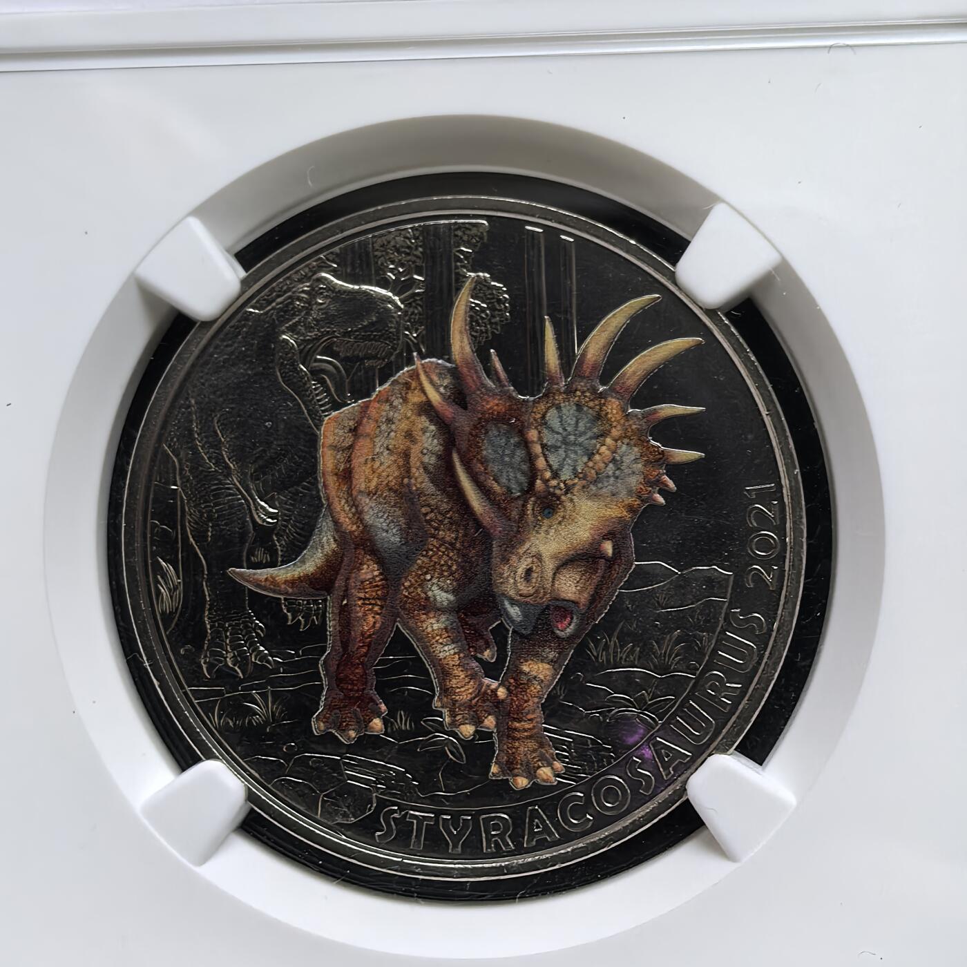 道一币馆币章第一百六十场 NGC 满分MS70 奥地利2021年恐龙系列亚伯达戟龙夜光彩色铜镍3欧元纪念币