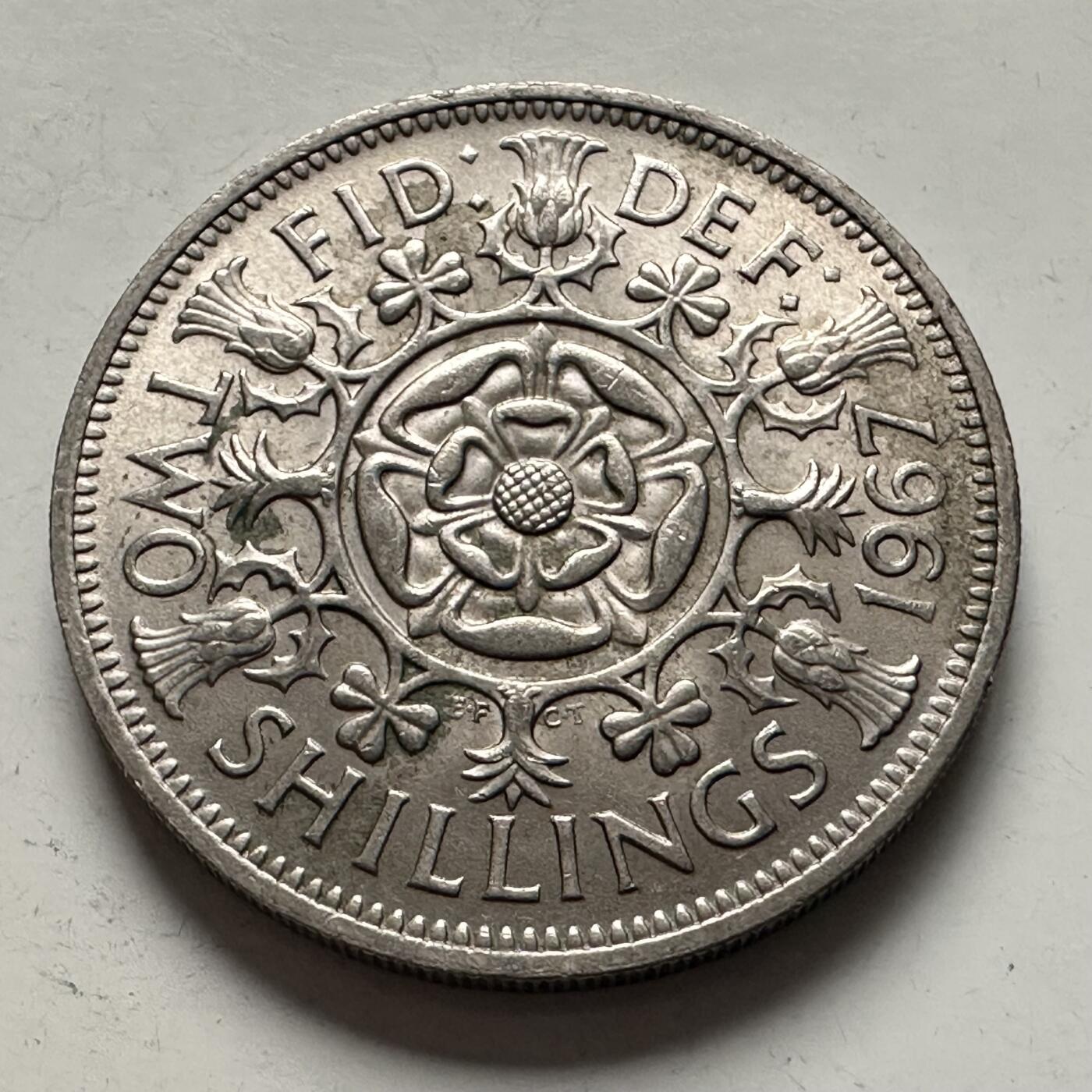 🌹外币初藏🌹🐯2025年第144场  每周二四六晚8️⃣点 接代拍 英国1967年2先令