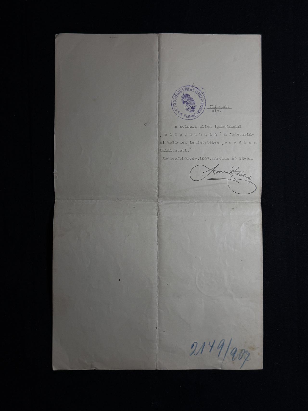 欢庆元旦！戎马世界章牌大赏第109期元旦大拍 匈牙利王国时期国家铁路系统官方任命书原件，由匈牙利王国国家铁路总局（Magyar királyi államvasutak Igazgatóság）签发，依据1907年相关法律与部长令，正式任命 Dukász Jenő 为国家铁路在编公务官员