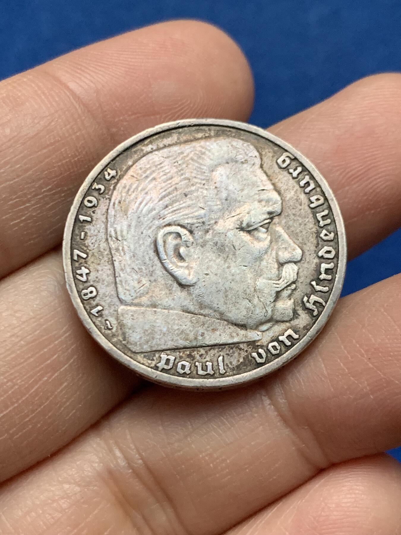 《竞宝斋》第450场 周日，周一，周二  3场连拍 （全场包邮，欢迎送拍） 德国1936年A兴登堡5马克银币 黑灰色包浆