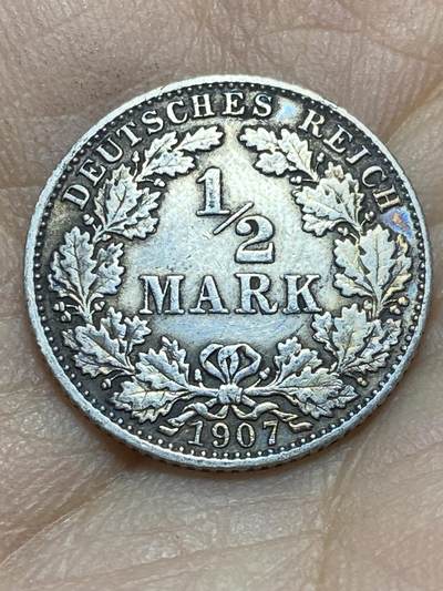 2025年第一百四十二场(总第一百六十八场）高品质英国一线回流散币年末特拍场第二场(免佣金) 环彩流通好品–德意志帝国1907年1/2马克银币(威廉二世时期，D标慕尼黑造，900高银)
