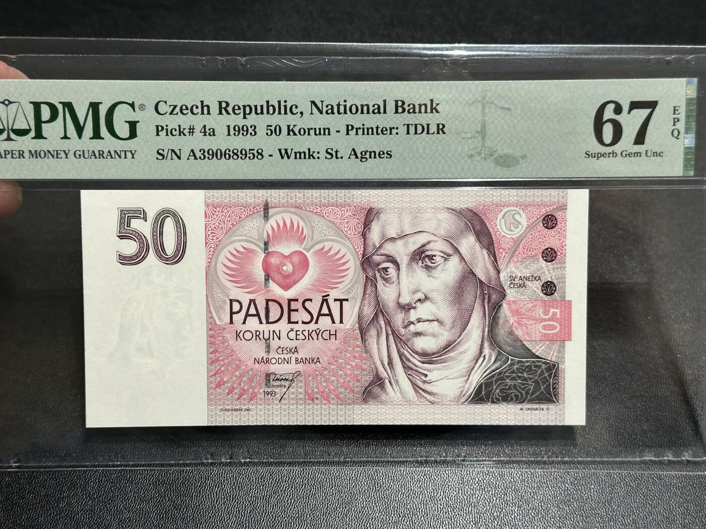 《外钞收藏家》第五百九十六期（精品大拍场）（本平台长期征集拍品、欢迎藏友们联系合作） 1993年捷克50克朗 PMG67 A冠 无47尾8