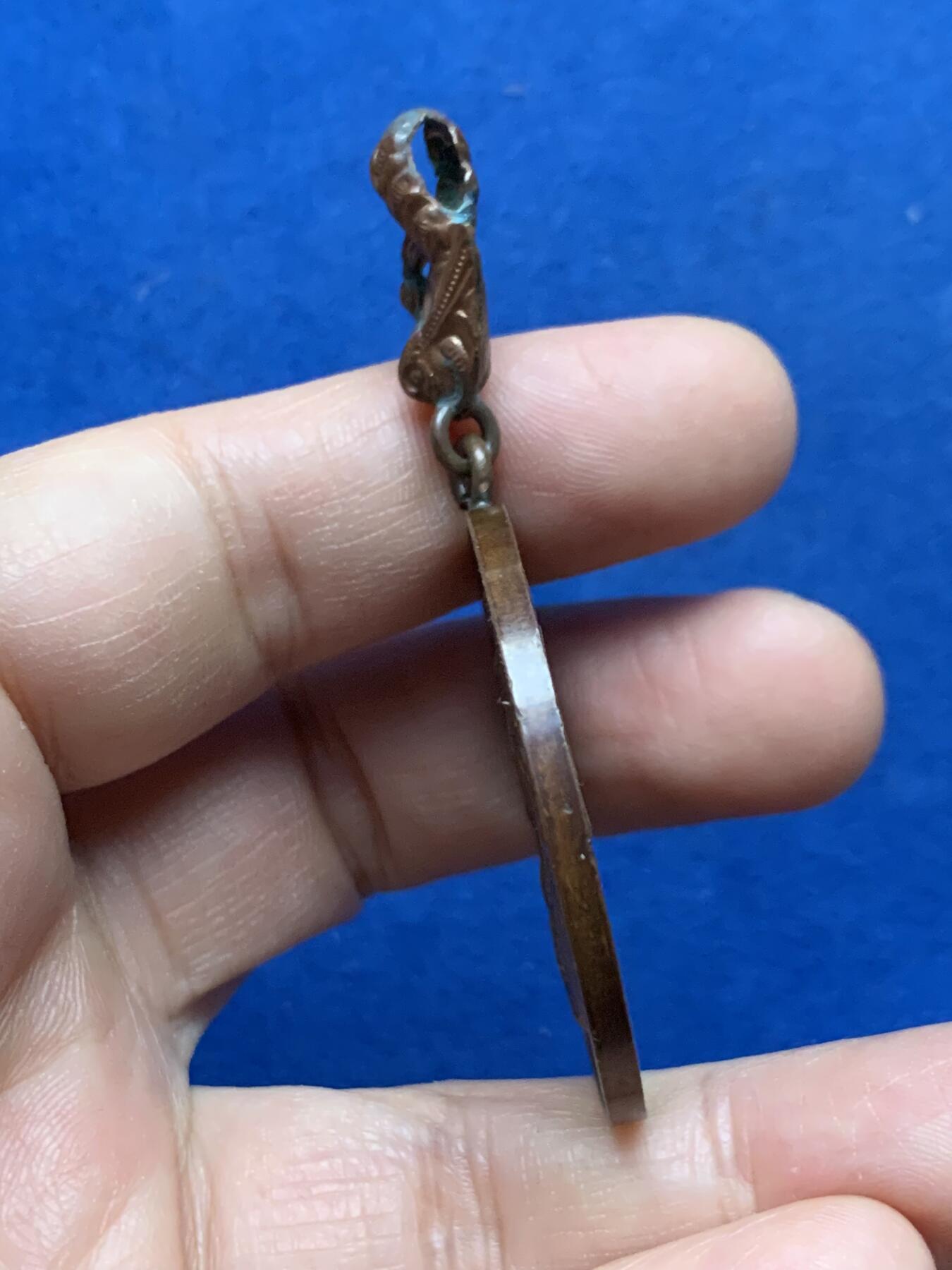 《竞宝斋》第450场 周日，周一，周二  3场连拍 （全场包邮，欢迎送拍） 1885年马勒伊苏尔农业博览会铜章 带环重约29.4克 40.5mm