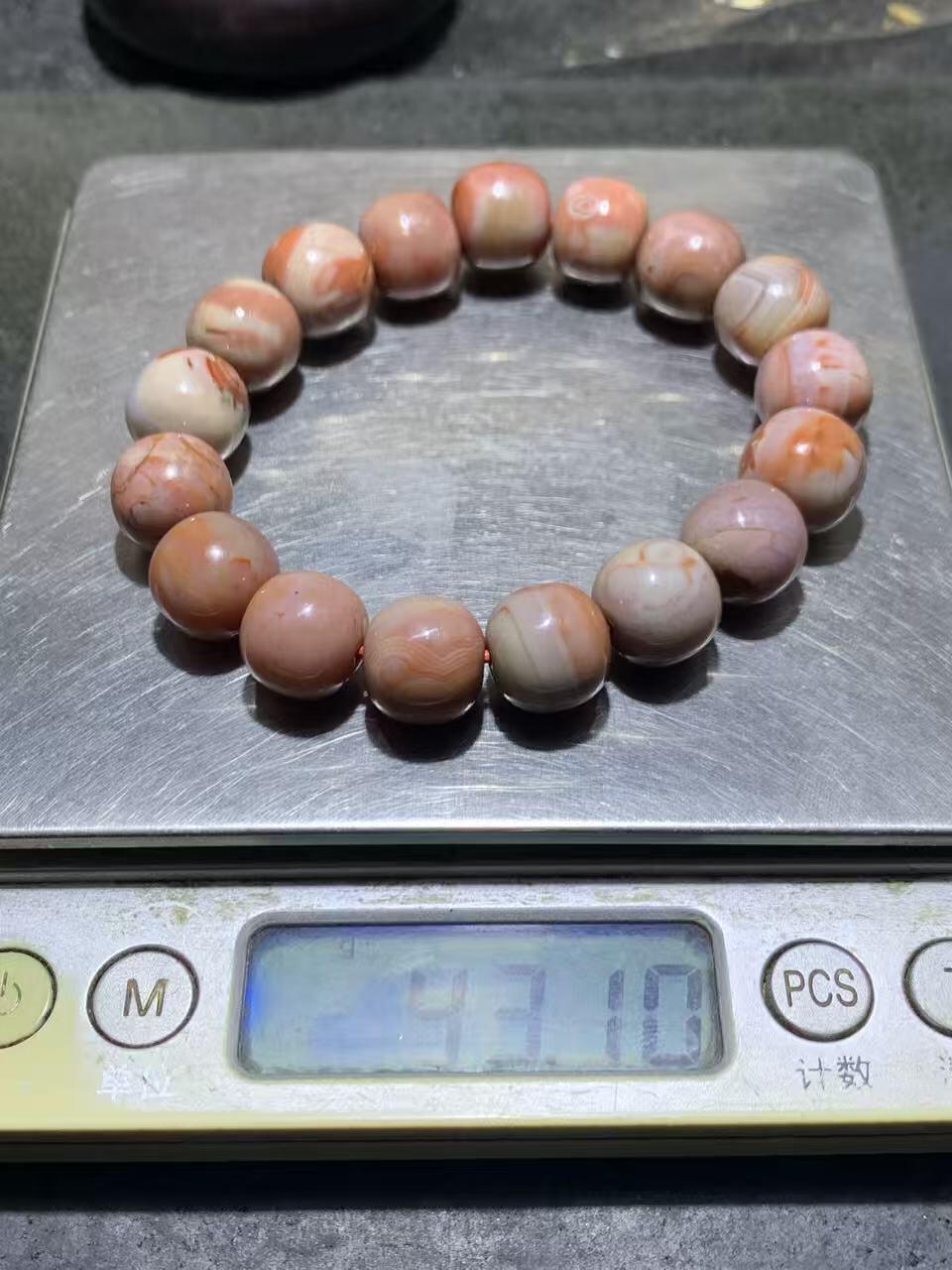 川料南红玛瑙老形桶珠手串一条，