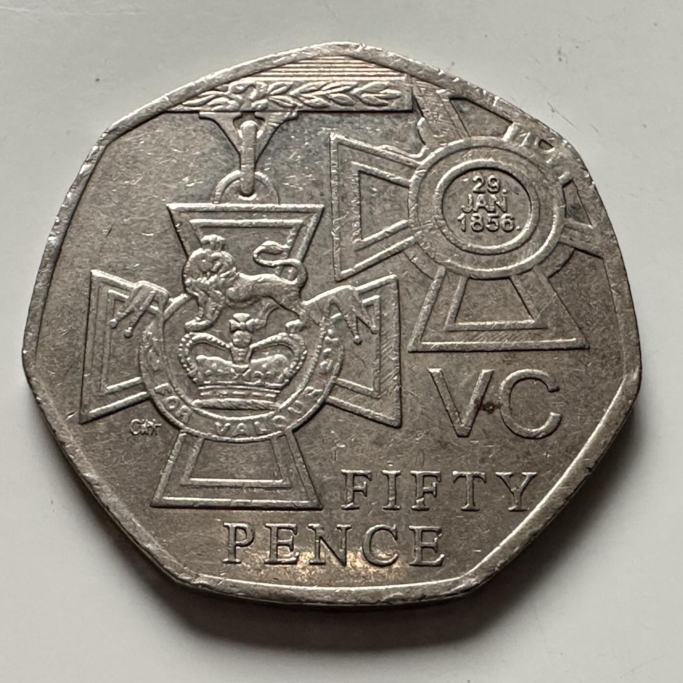 🌹外币初藏🌹🐯2025年第144场  每周二四六晚8️⃣点 接代拍 英国2006年50便士 纪念币 b