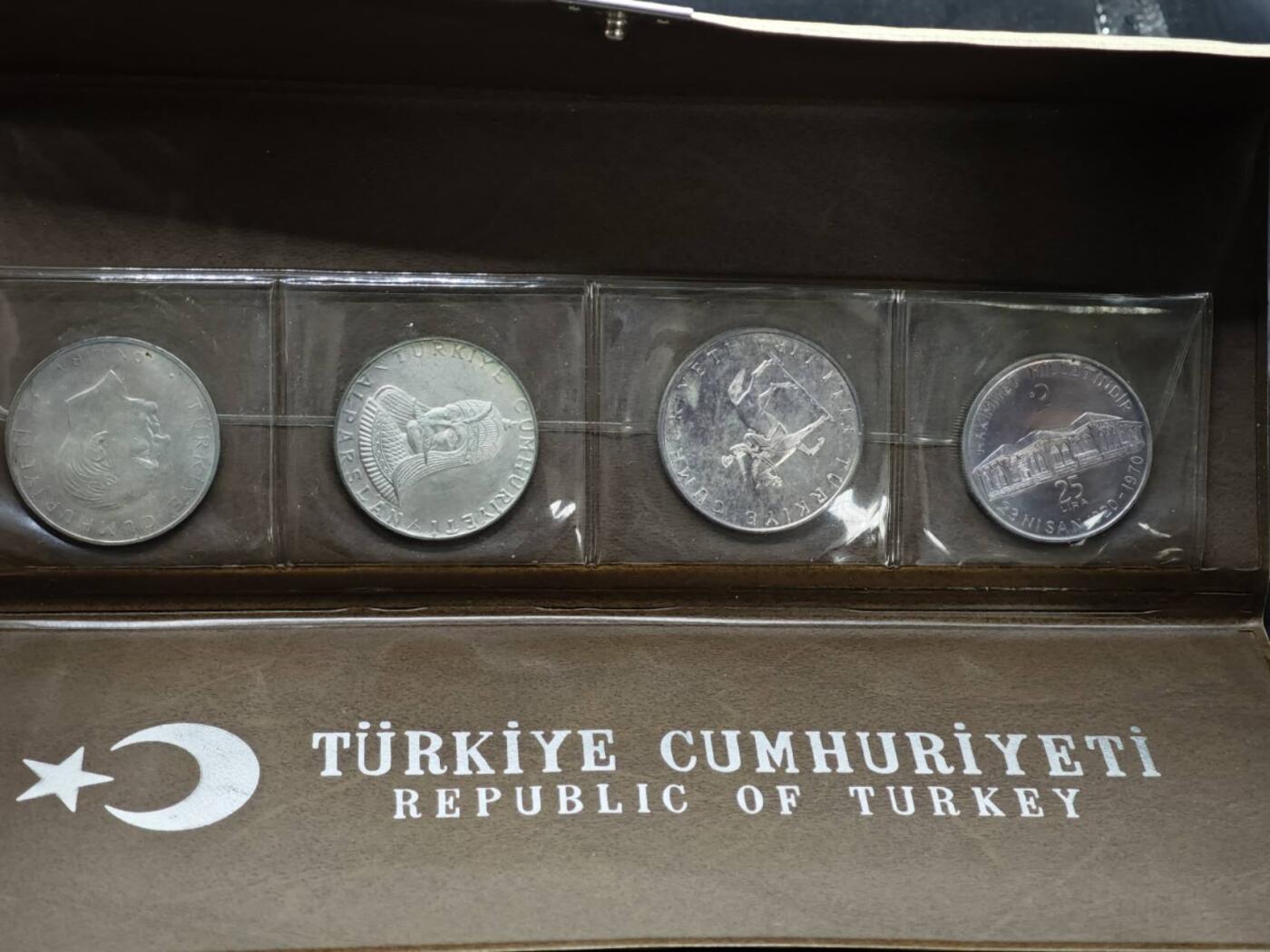 【淘币小摊】实时拍第八百三十六拍   银币套币场   满百包邮可预留二周 每周一统一发货   土耳其银币4枚套钱包 重68.6克830银 银价865