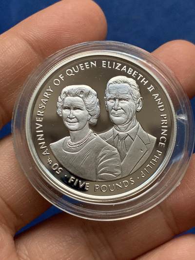 《竞宝斋》第450场 周日，周一，周二  3场连拍 （全场包邮，欢迎送拍） - 马恩岛1997年金婚纪念日5镑精制银币 925银 23.5克