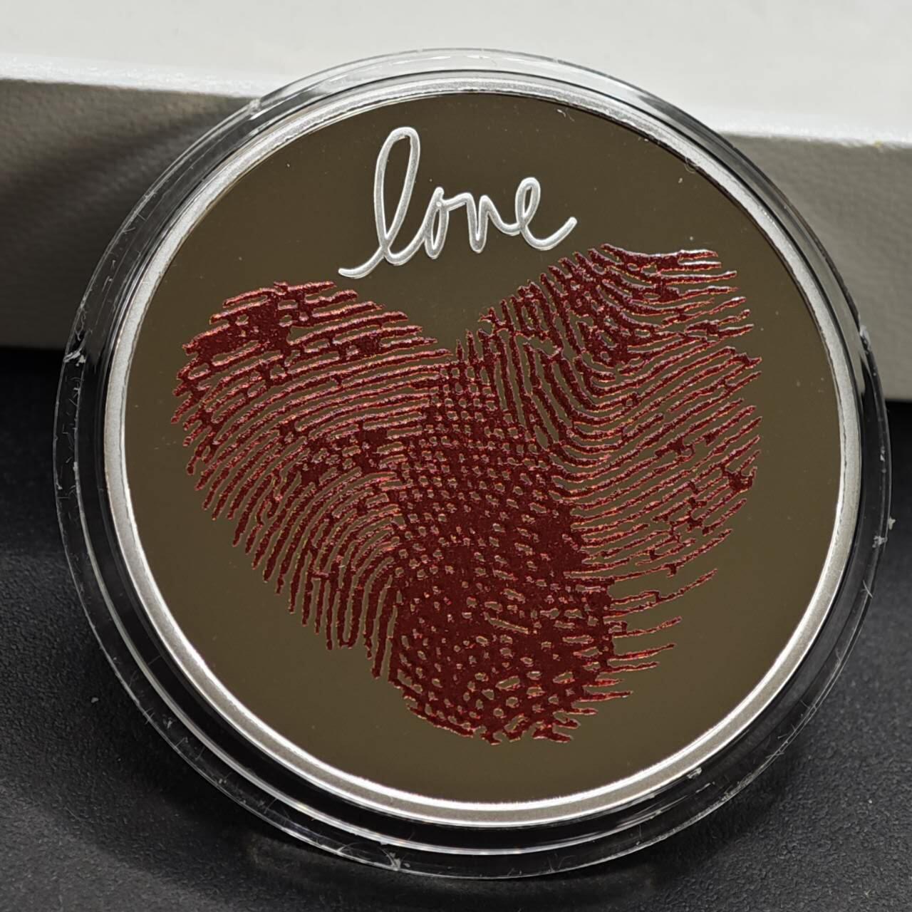 【淘币小摊】实时拍第八百三十六拍   银币套币场   满百包邮可预留二周 每周一统一发货   （少见）2021年加纳2赛地彩色精制银币 爱 1/2盎司999银 发行量：1千 盒证全