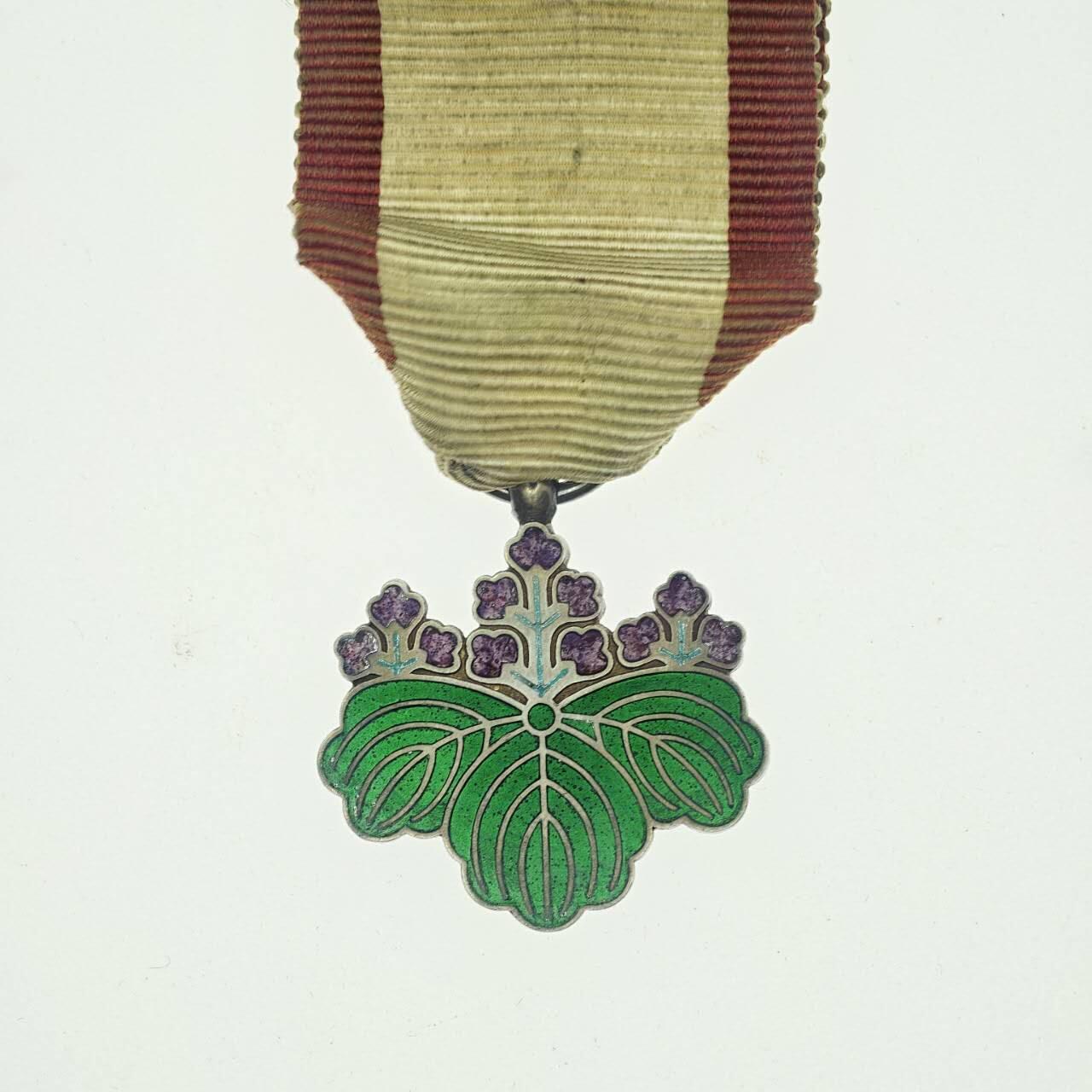 勋章奖章交易所2025年12月28拍卖 西南战争青叶带原盒带略稀有